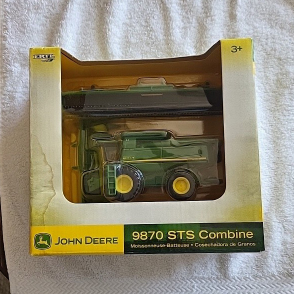 John Deere 9870 STS Combine 1/64 Die-Cast Metal Agriculture ERTL John Deere 9870 STS Combine 1/64 Die-Cast Metal Agriculture ERTL