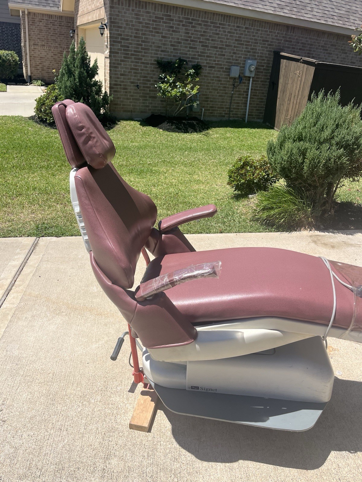 Royal Model 16 757z royal dental chair Royal Model 16 757z royal dental chair