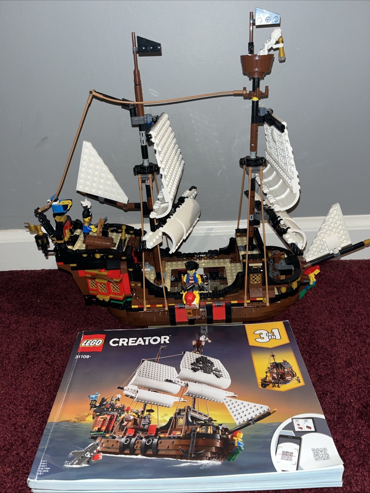 LEGO Creator 3-in-1 Pirate Ship 31109 LEGO Creator 3-in-1 Pirate Ship 31109