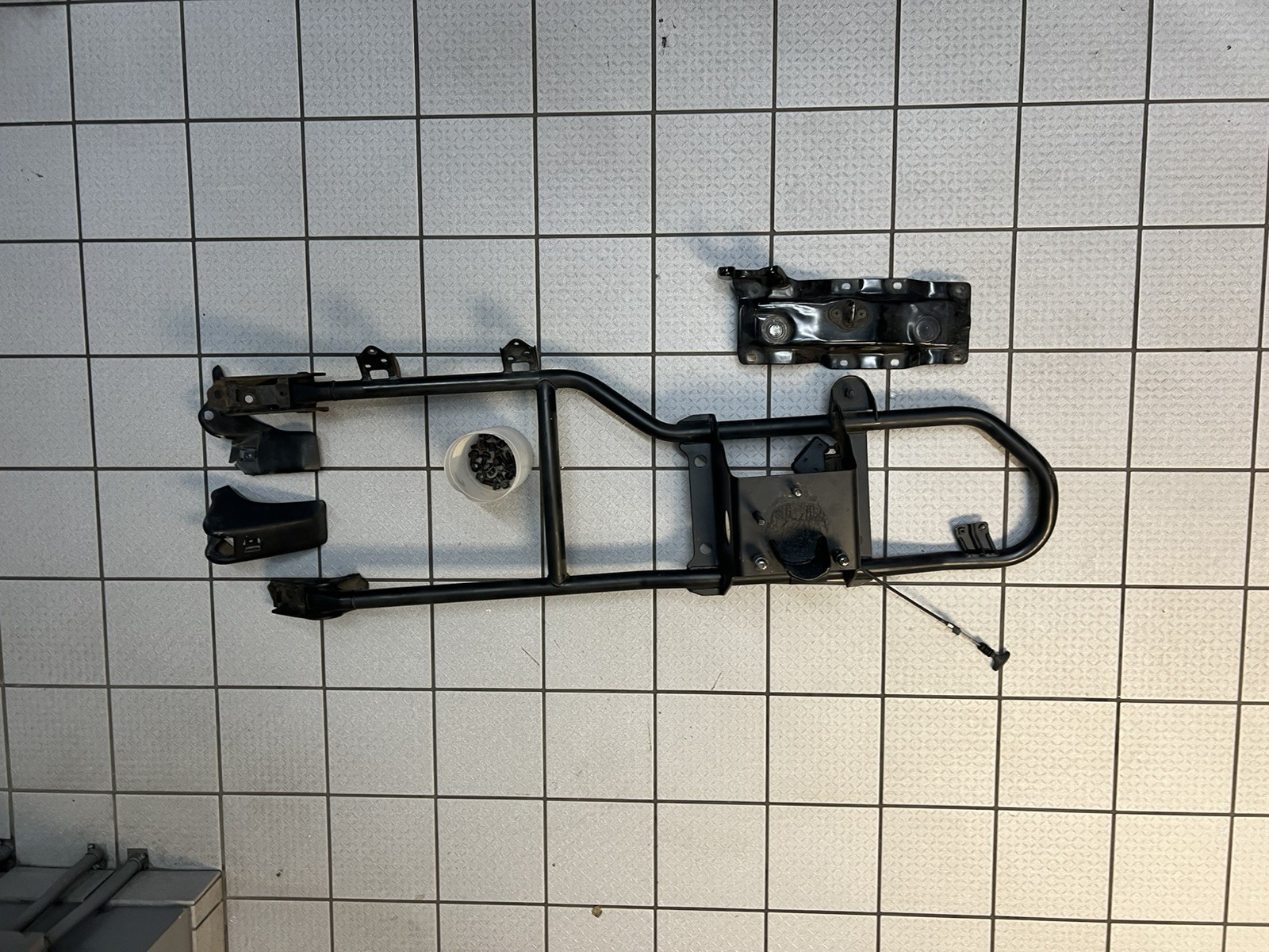 1990-1995 Toyota 4Runner Spare Tire Swing Out Carrier
