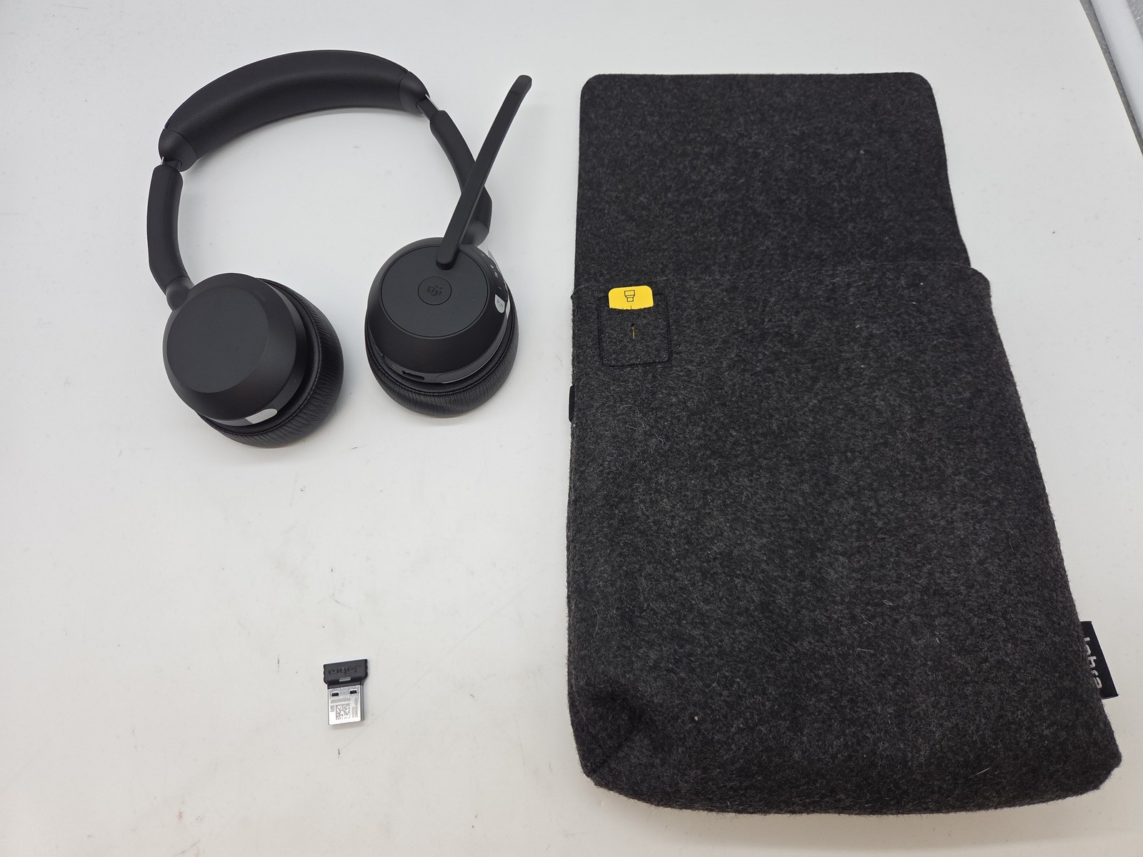 Jabra Evolve2 55 Stereo Wireless Bluetooth Headset HSC170W  w/ USB DONGLE