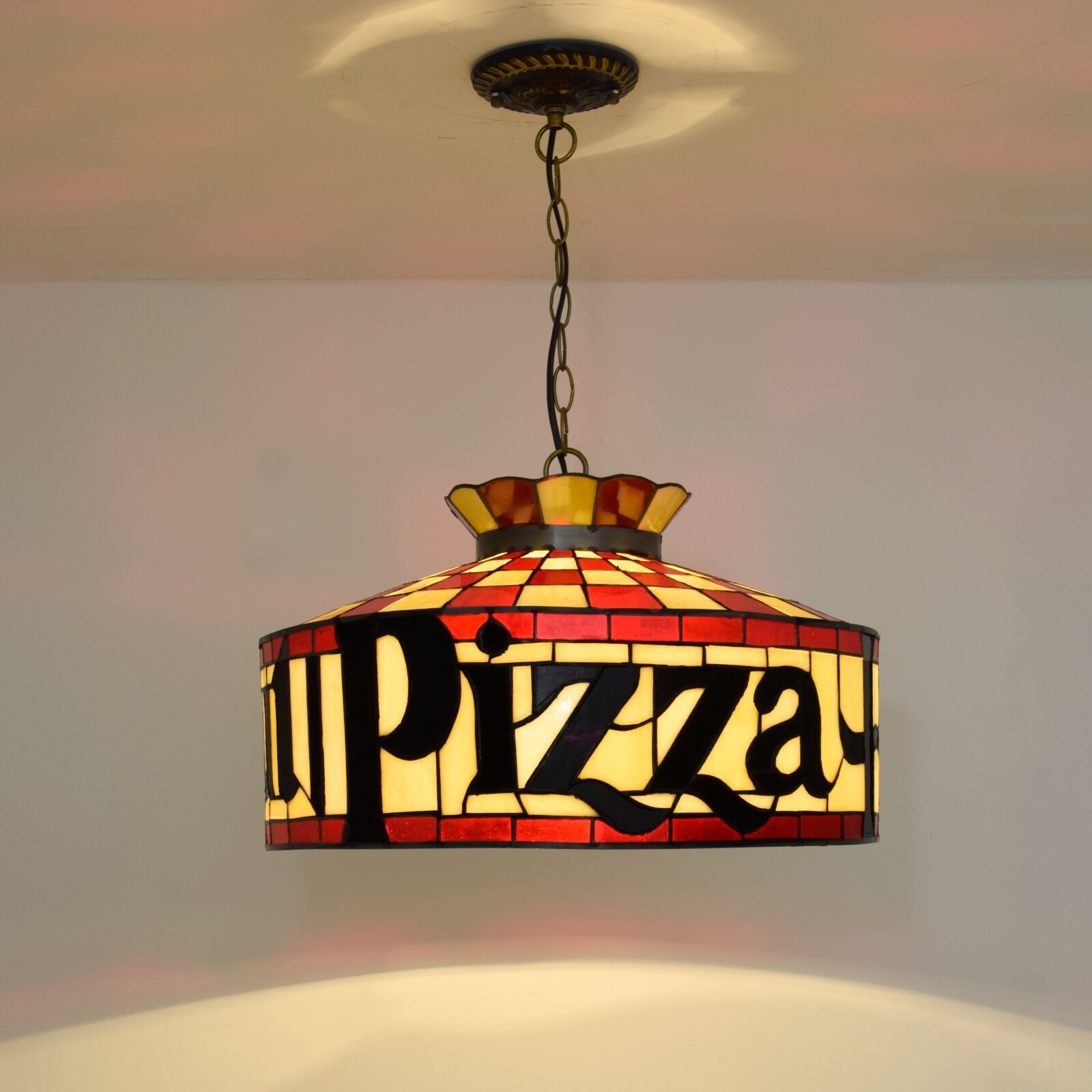 Vintage Pizza Hut Lamp -- Full-Size 18 Vintage Pizza Hut Lamp -- Full-Size 18