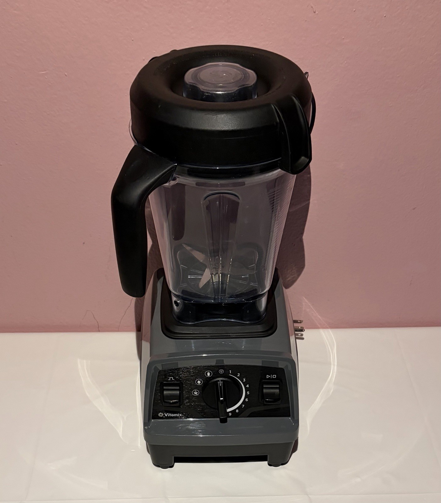 Vitamix Explorian VM0197A Blender Variable Speed Low Profile 64oz
