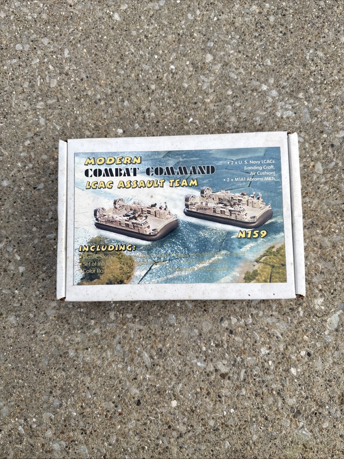 GHQ Micro Armour Combat Command 1:285 LCAC Assault Team N-159 w/ M1A1 MBT