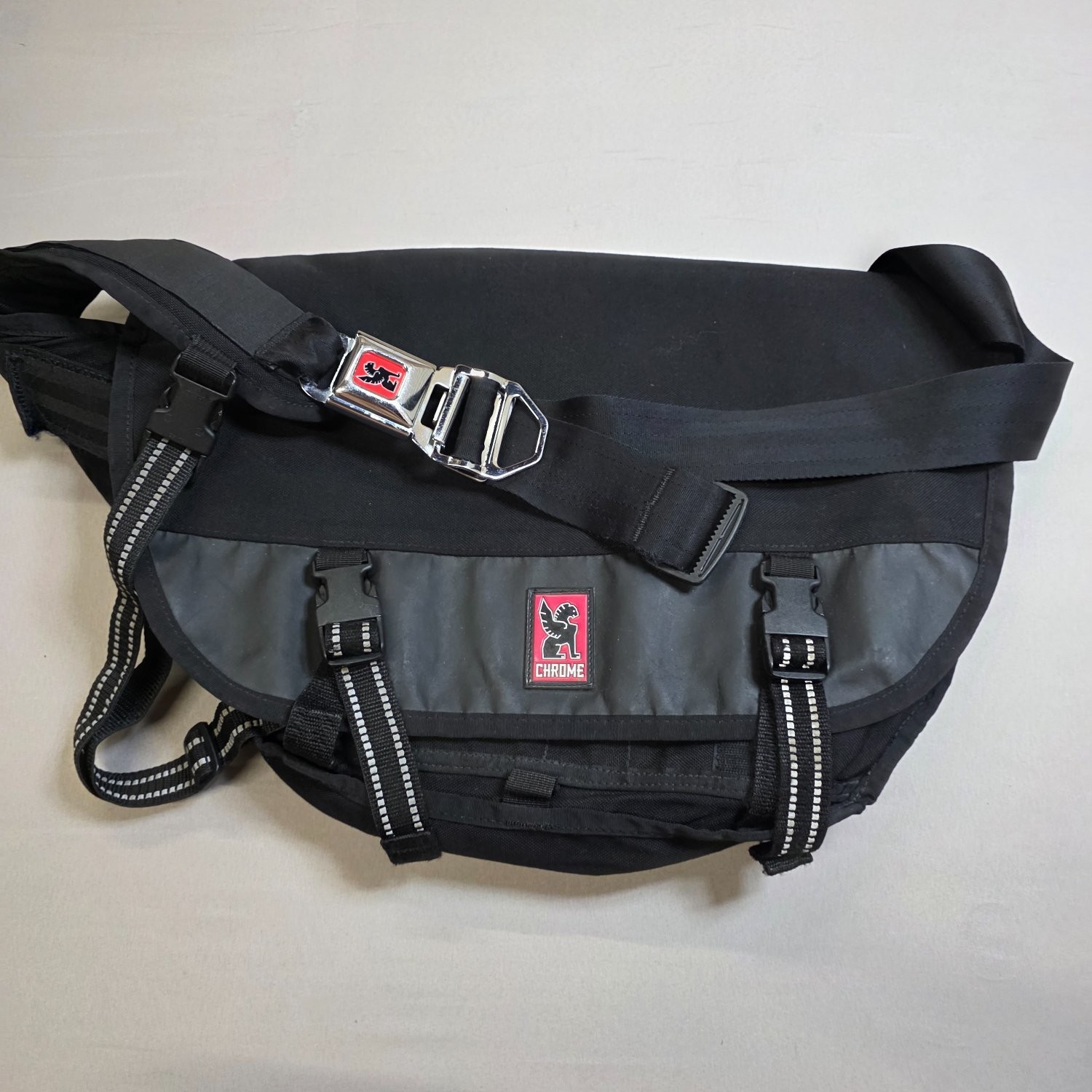 Chrome Transport Industries Citizen Messenger Bag M Black Mens Waterproof Chrome Transport Industries Citizen Messenger Bag M Black Mens Waterproof
