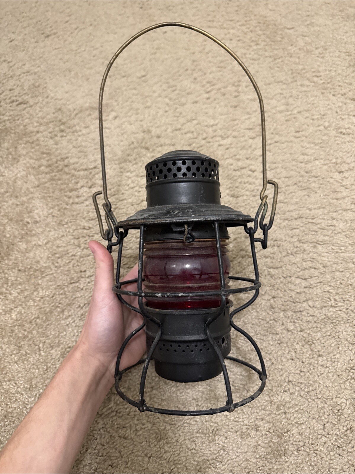 ADLAKE KERO SOUTHERN RY RAILROAD LANTERN RED GLOBE - COMPLETE