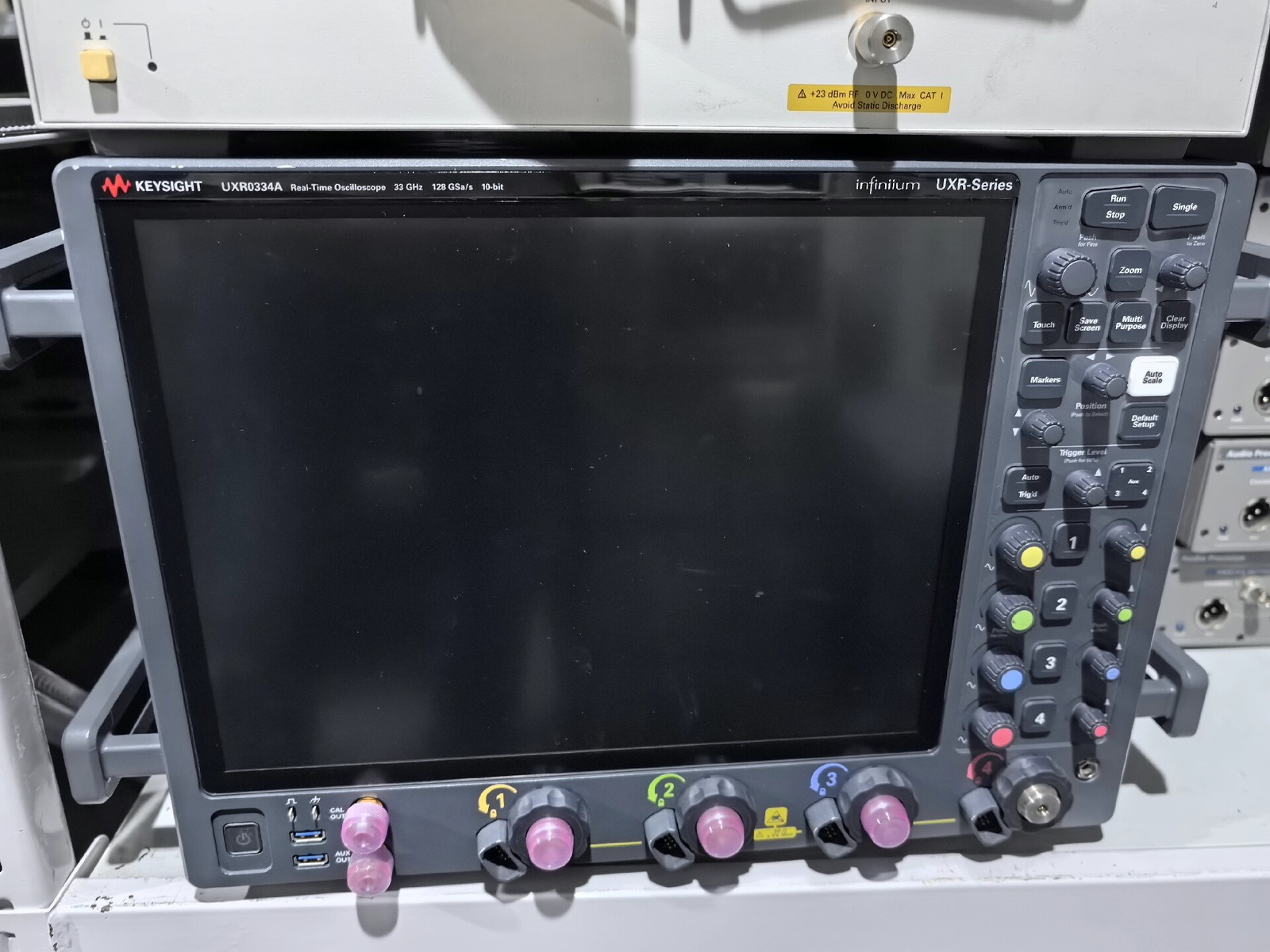 1 PCS Keysight UXR0334A Oscilloscope 33 GHz 1 PCS Keysight UXR0334A Oscilloscope 33 GHz