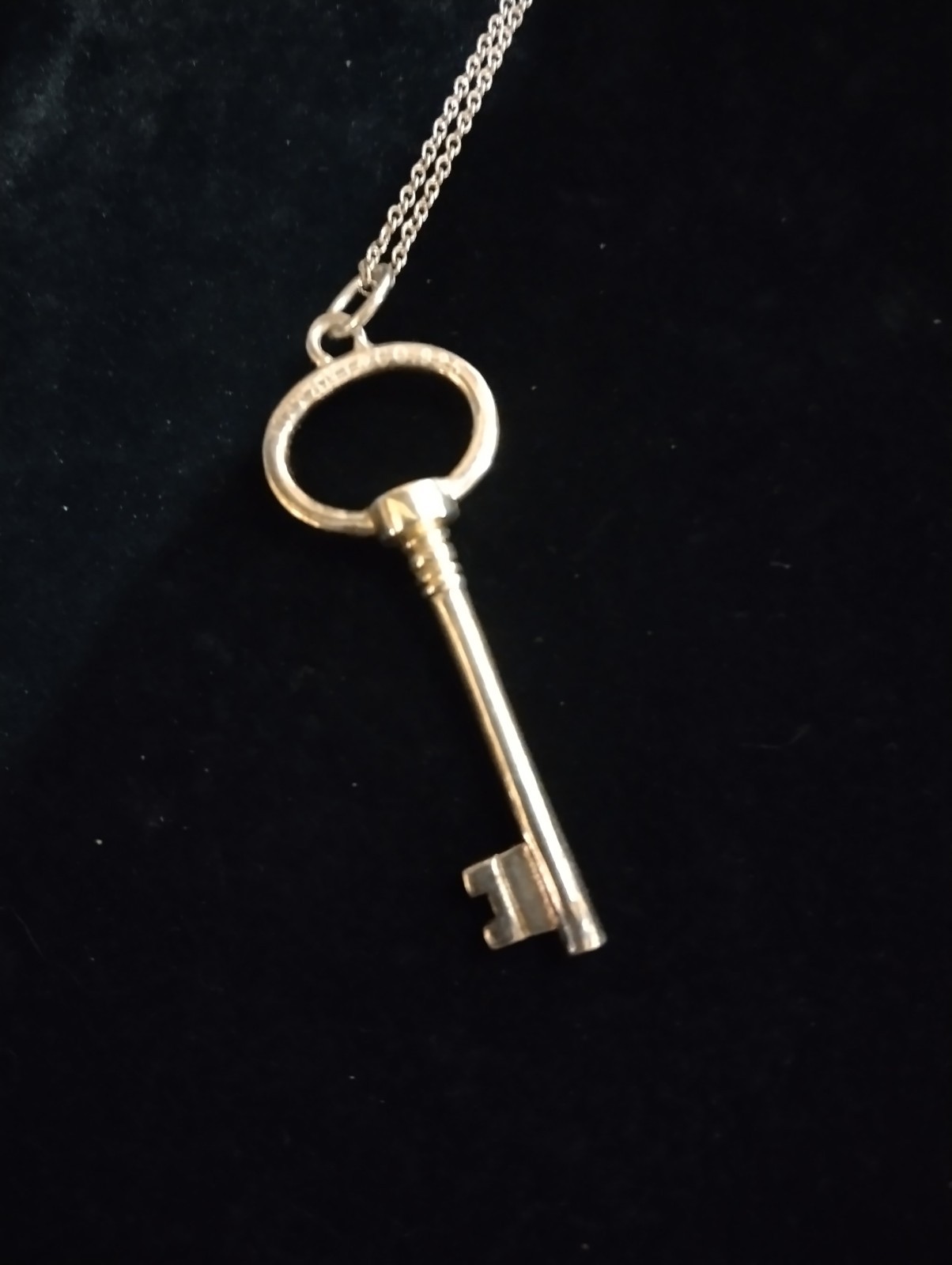 Vtg Tiffany & Co Sterling Marked .925 2” Long Skeleton Key Pendant 18\ Vtg Tiffany & Co Sterling Marked .925 2” Long Skeleton Key Pendant 18\