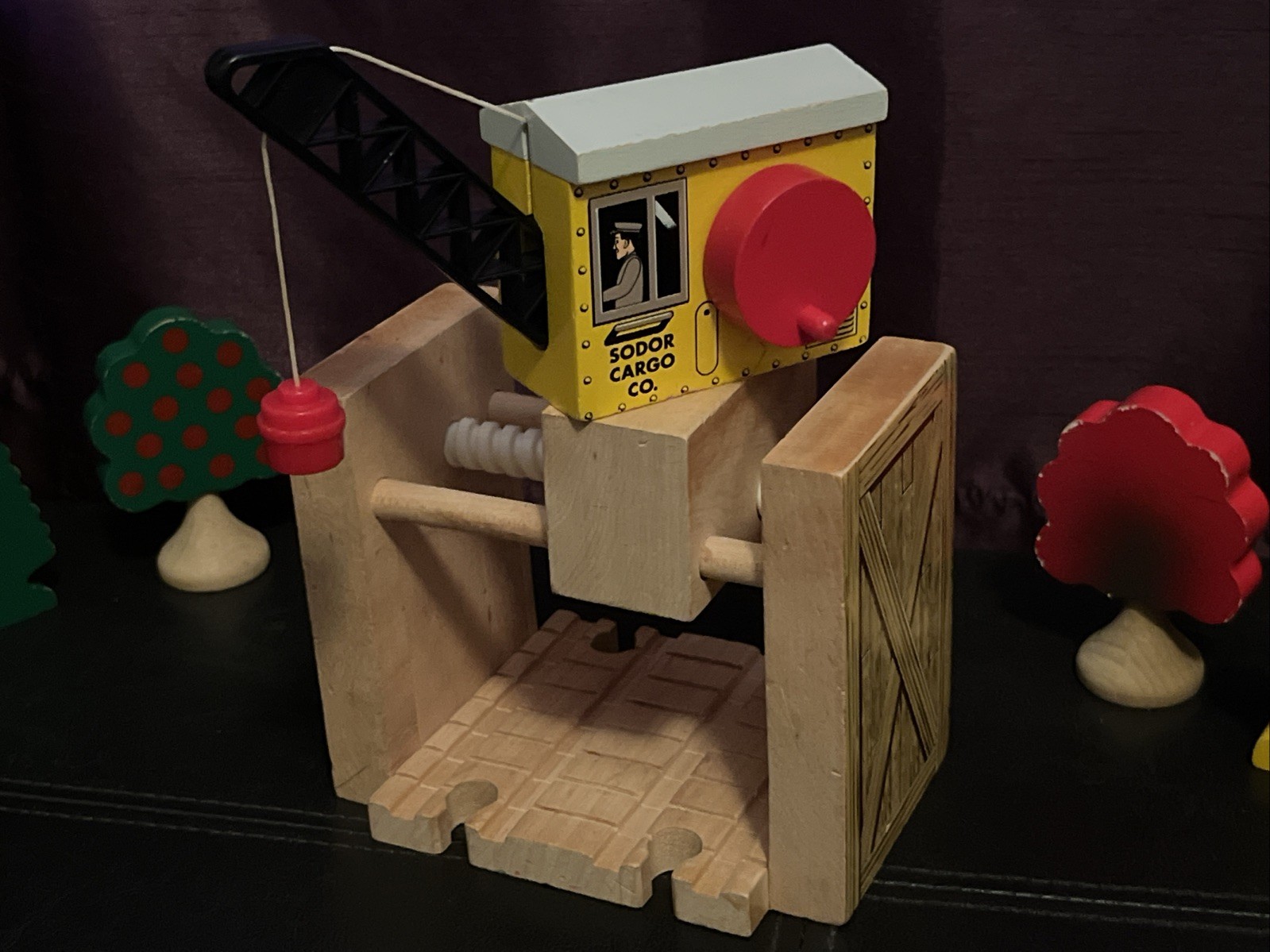 VTG 2001 Thomas & Friends Wooden Railway Sodor Cargo Co. Crane
