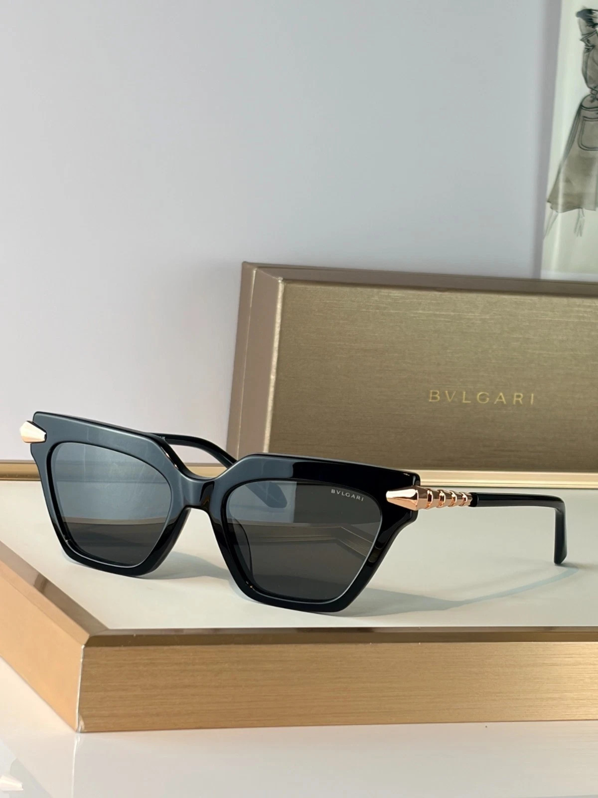 BVLGARI BV40031I Square Sunglasses Unisex Men Women Designer Eyewear 53-18-145