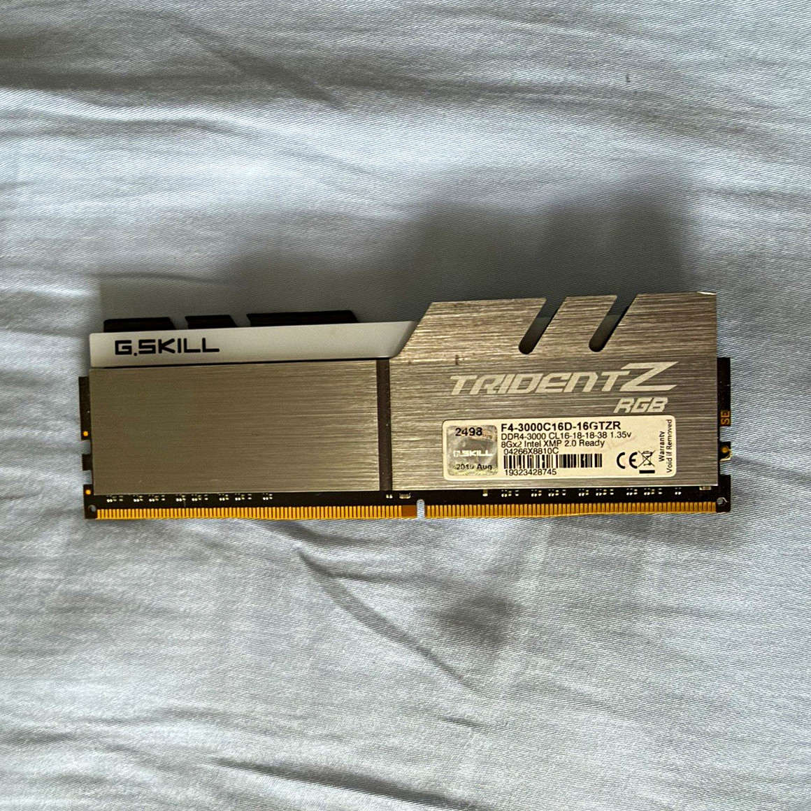 G.SKILL Trident Z RGB 16GB (2x8GB) DDR4-3000 PC4-24000 288-Pin DIMM G.SKILL Trident Z RGB 16GB (2x8GB) DDR4-3000 PC4-24000 288-Pin DIMM