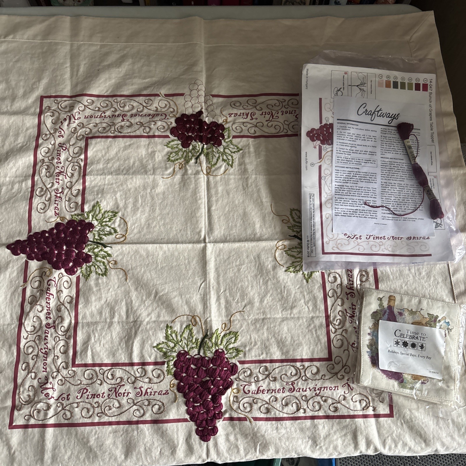 VTG Hand Embroidered Linen Tablecloth Grapes wine 4 napkins 1.5 grapes to finish VTG Hand Embroidered Linen Tablecloth Grapes wine 4 napkins 1.5 grapes to finish