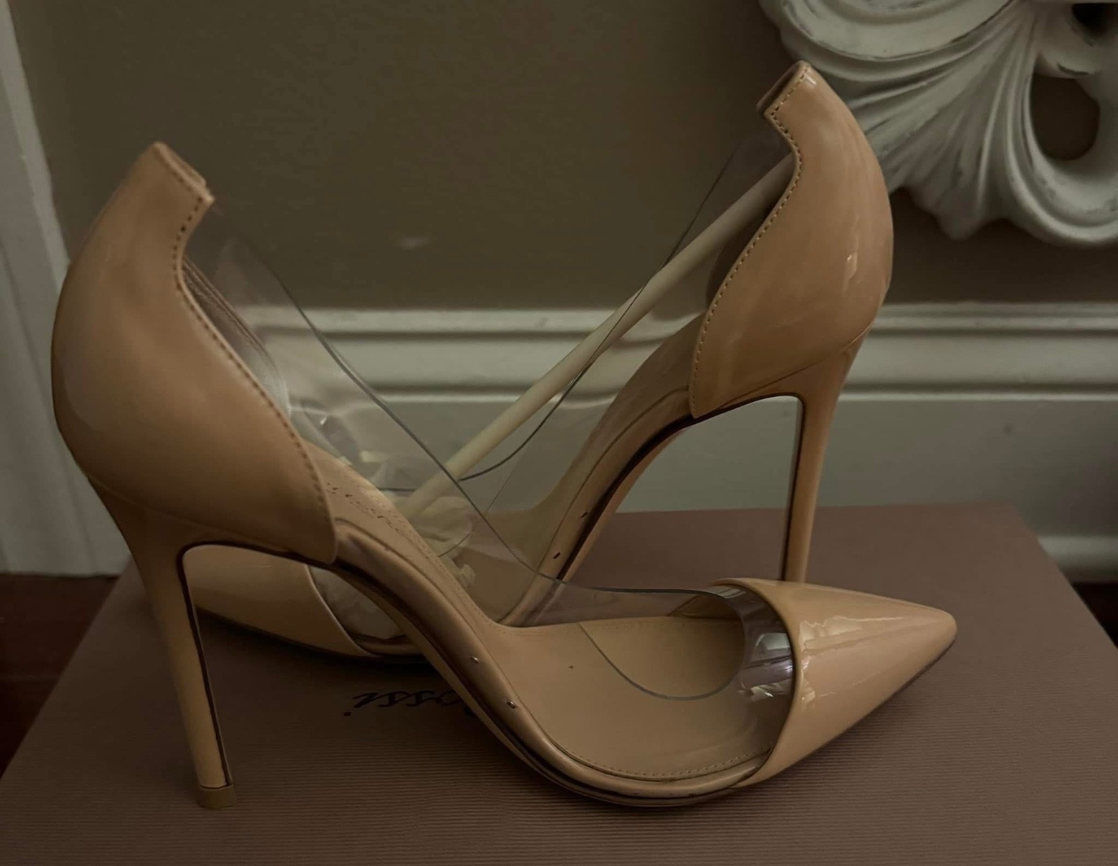 Gianvito Rossi patent leather Plexi , Nude Size 35 brand New