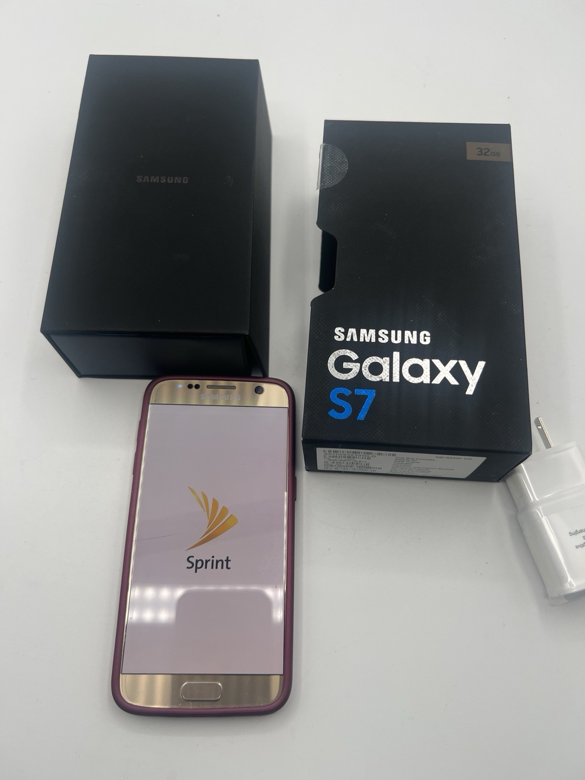 Samsung Galaxy S7 - 32 GB - Gold (Sprint)  *Original box*