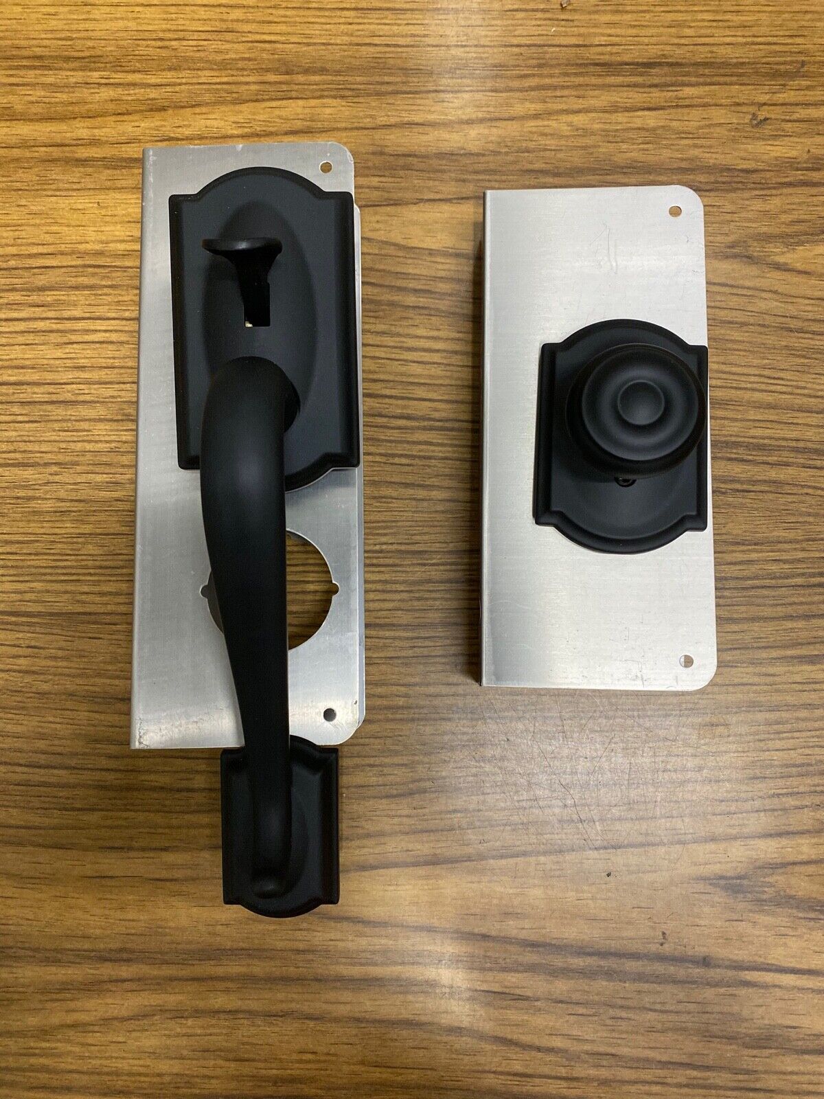 Schlage Camelot Entry Door Handleset - FE285 CAM GEO CAM