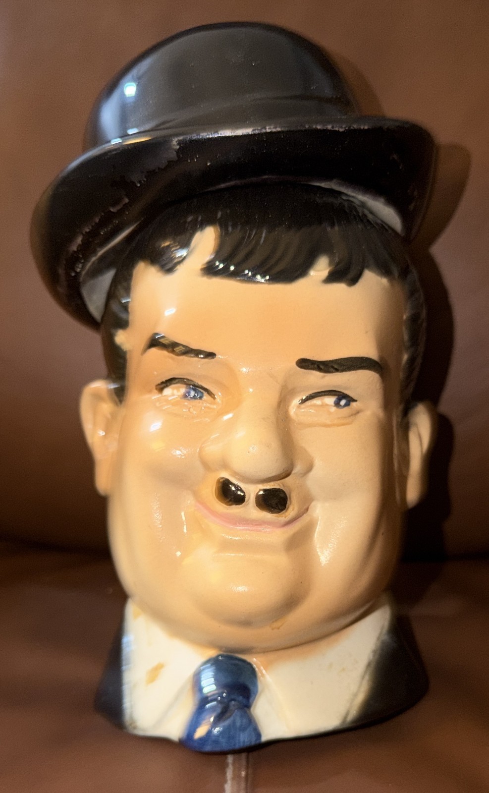 VINTAGE 1976 EZRA BROOKS OLIVER HARDY HERITAGE CHINA DECANTER VINTAGE 1976 EZRA BROOKS OLIVER HARDY HERITAGE CHINA DECANTER