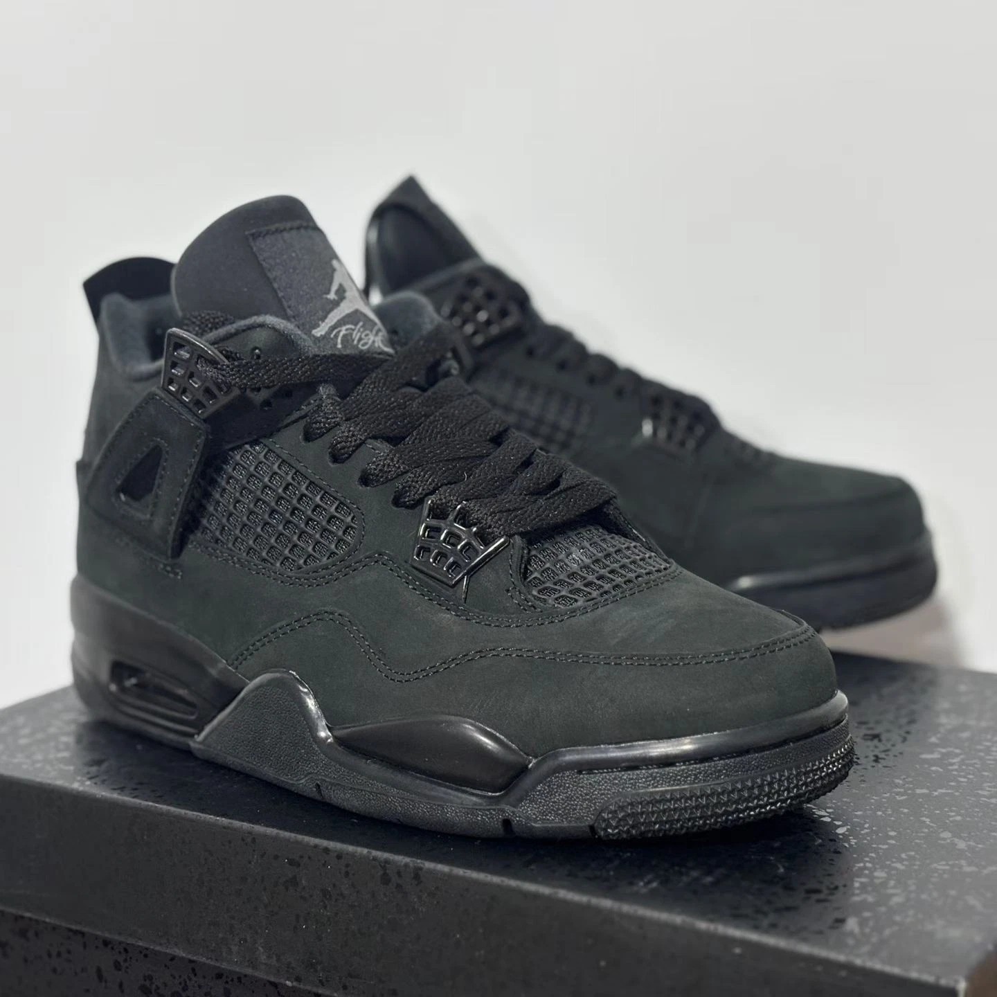 Jordan 4 Retro 