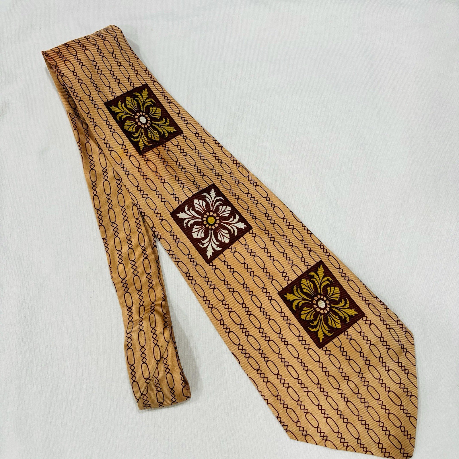 Wilshire True Vintage 40s 50s Silk Rayon(?) Neck Tie Geometric Rockabilly Print