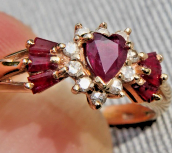 MAGIC GLO Ruby & Diamond 10k yellow gold heart ring SIZE 6 1/2 in gift box