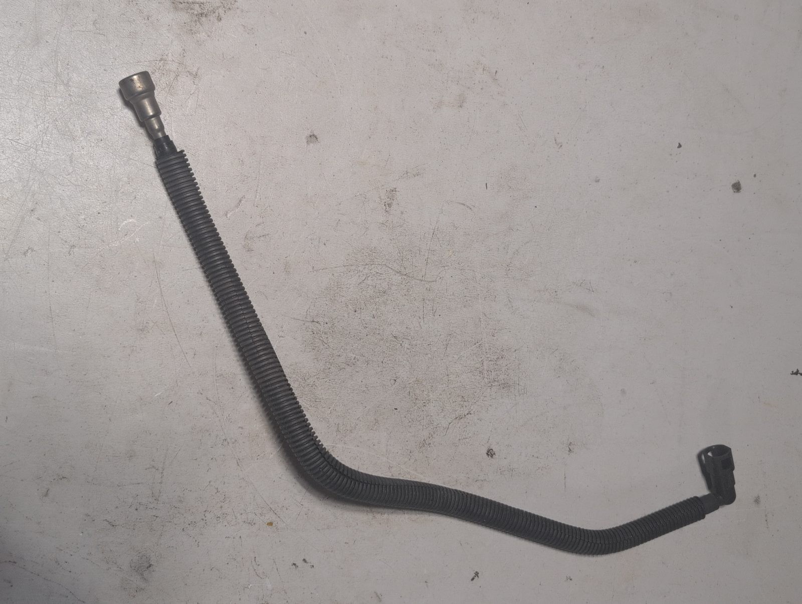 11 - 23 DODGE CHARGER RT SCAT PACK GASOLINE FUEL SUPPLY LINE FEED HOSE TUBE OEM 11 - 23 DODGE CHARGER RT SCAT PACK GASOLINE FUEL SUPPLY LINE FEED HOSE TUBE OEM