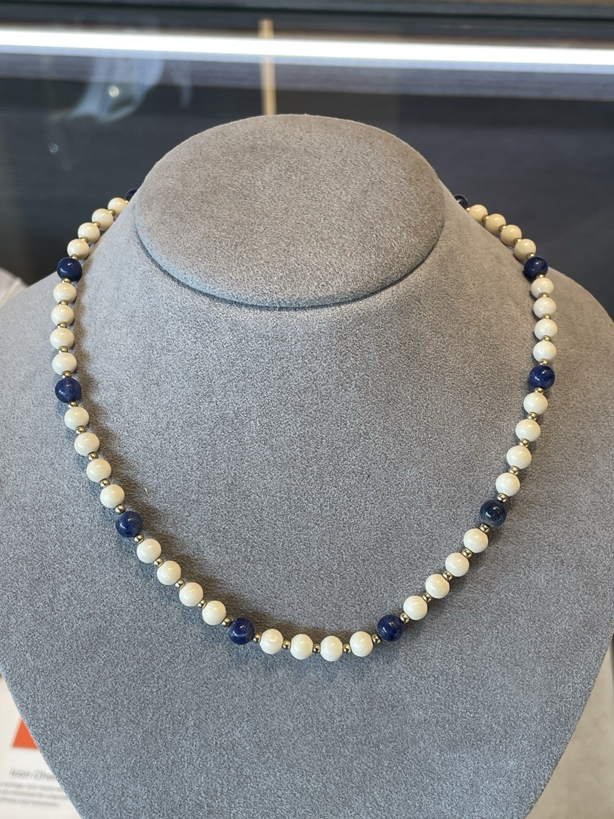 Ladies Vintage 14kt Ivory, Lapis and 14kt Bead Necklace