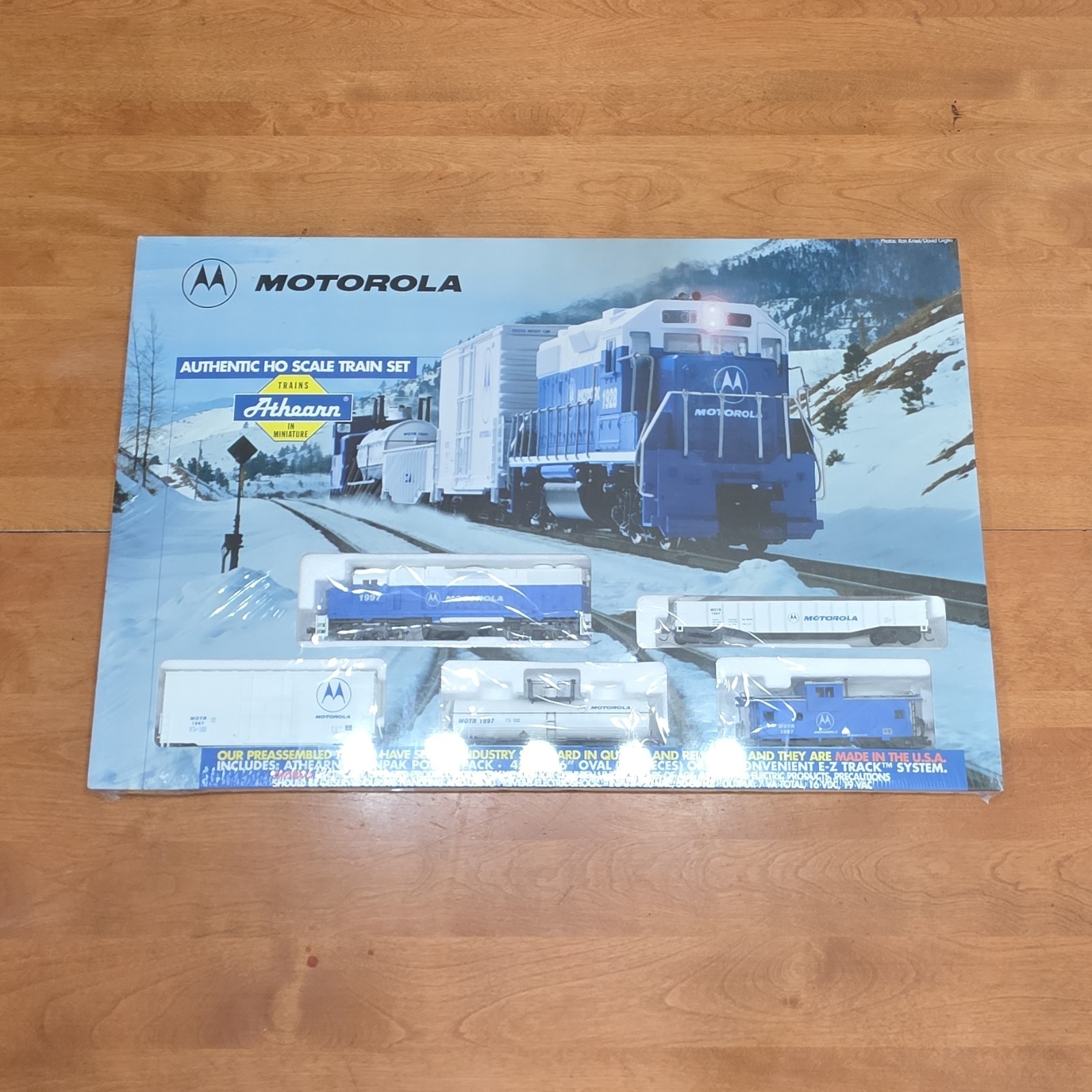 Motorola Authentic HO Scale Train Set. Vintage Althearn 1997 New & Sealed