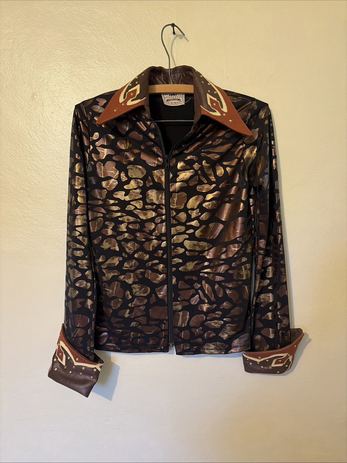 1849 Authentic western women’s S black & gold showmanship horsemanship top 