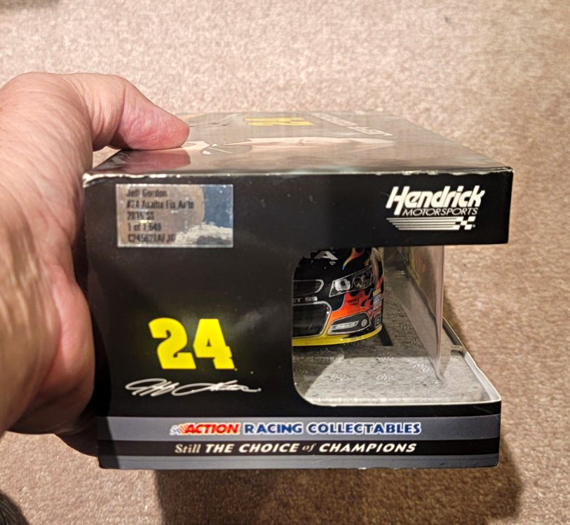 Lionel Racing Jeff Gordon #24 Axalta 2015 1:24 Platinum NASCAR Diecast LE