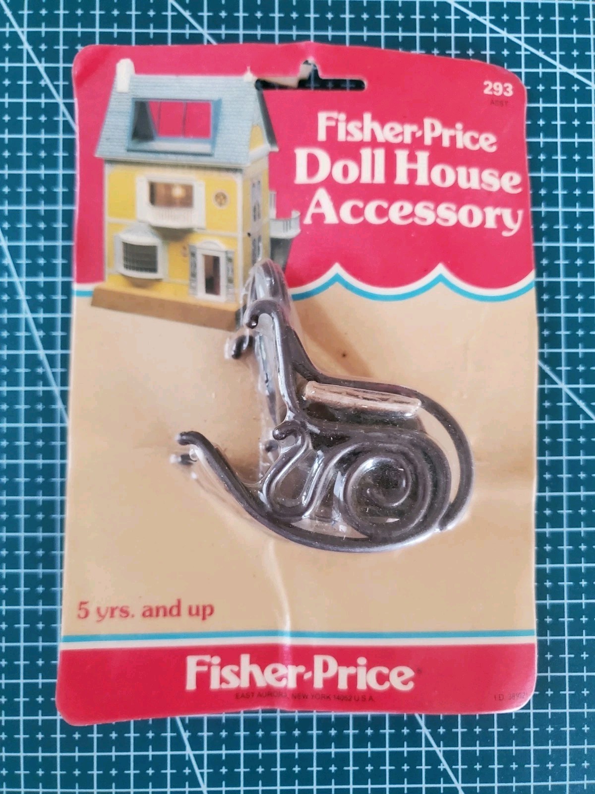Fisher Price new in package Doll House Accessory Rocking Chair 293