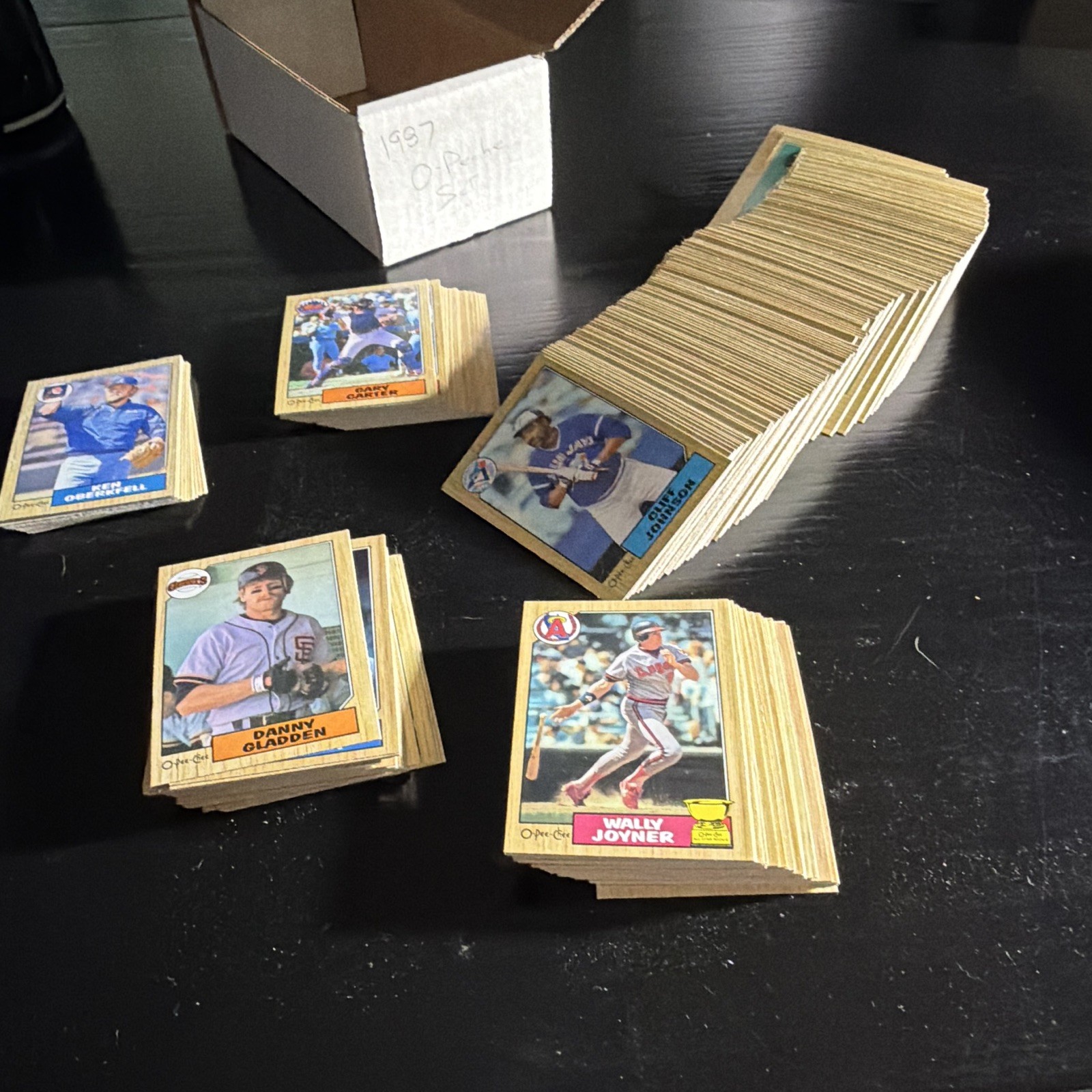 O-Pee-Chee 1987 full set-Canseco Bonds Rose Joyner  Canadian set.