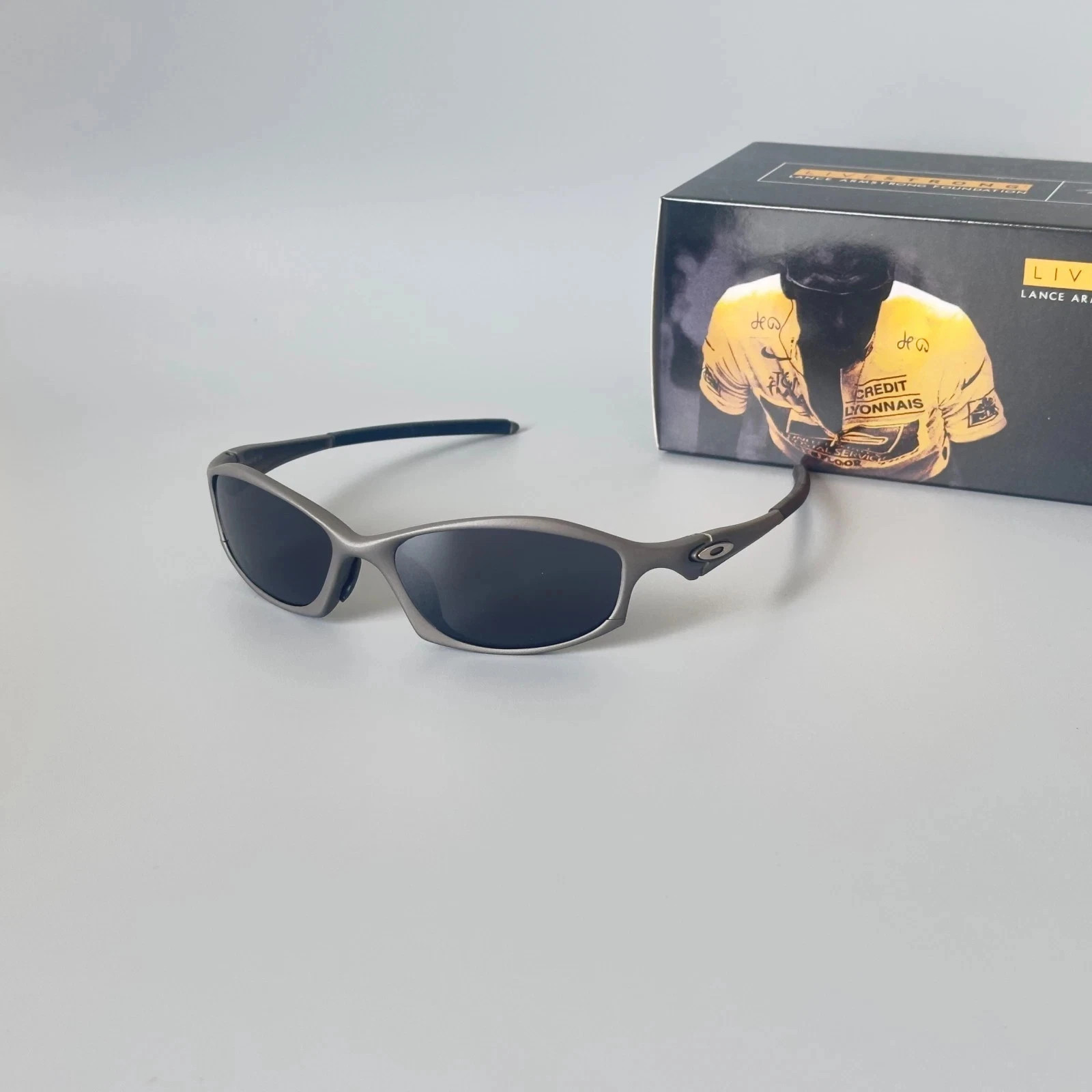 Oakley Hatchet X-metal Polarized Sunglasses Matte gray frames black lenses Oakley Hatchet X-metal Polarized Sunglasses Matte gray frames black lenses