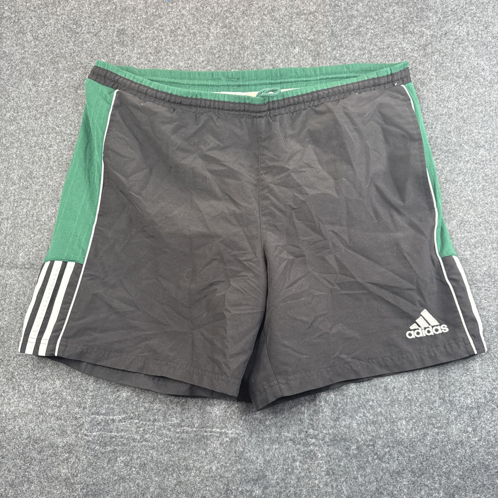 ADIDAS Vintage Y2K 3 Stripe Shorts Black/Green Men’s Large Rare Basketball ADIDAS Vintage Y2K 3 Stripe Shorts Black/Green Men’s Large Rare Basketball