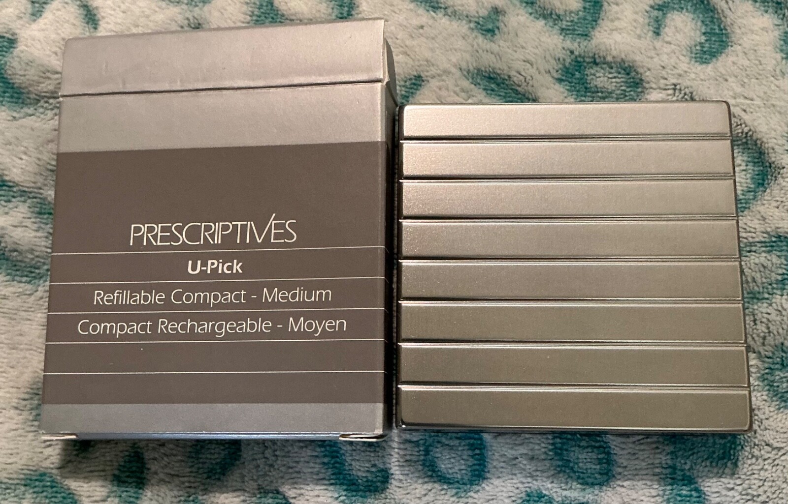 Prescriptives U-Pick Refillable Mirrored Makeup Compact - Medium - New In Box Prescriptives U-Pick Refillable Mirrored Makeup Compact - Medium - New In Box