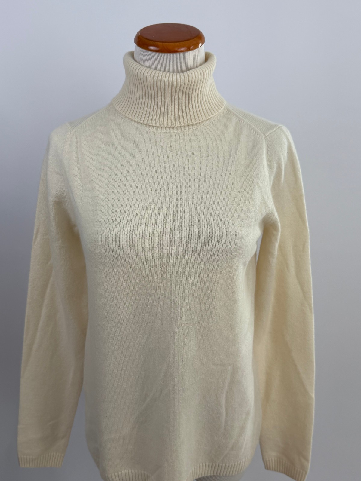 NEIMAN MARCUS ivory 100% cashmere Turtleneck Sweater Women\'s S NEIMAN MARCUS ivory 100% cashmere Turtleneck Sweater Women\'s S