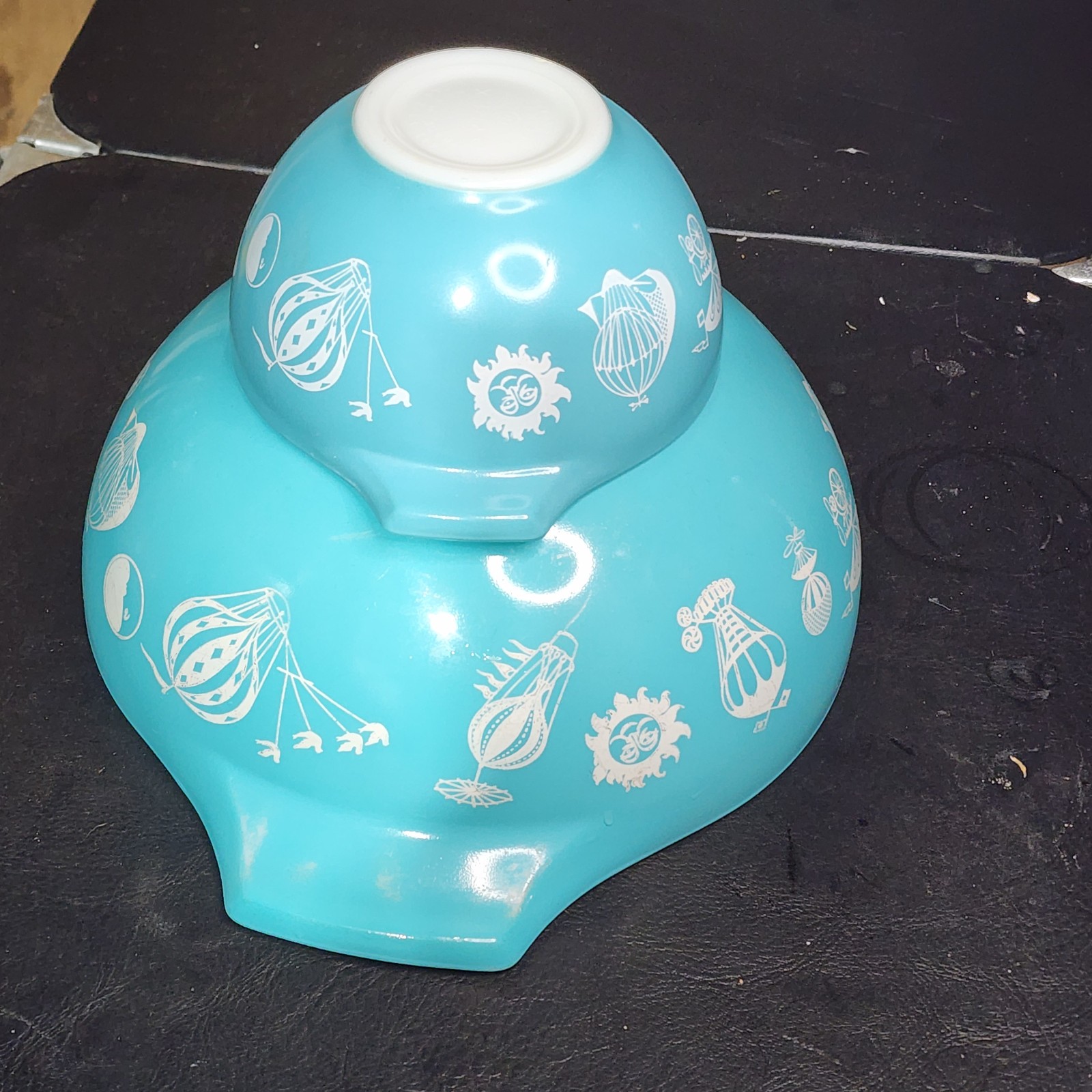 Vintage Pyrex Turquoise Hot Air Balloons Chip & Dip Cinderella Bowl Set 444/441