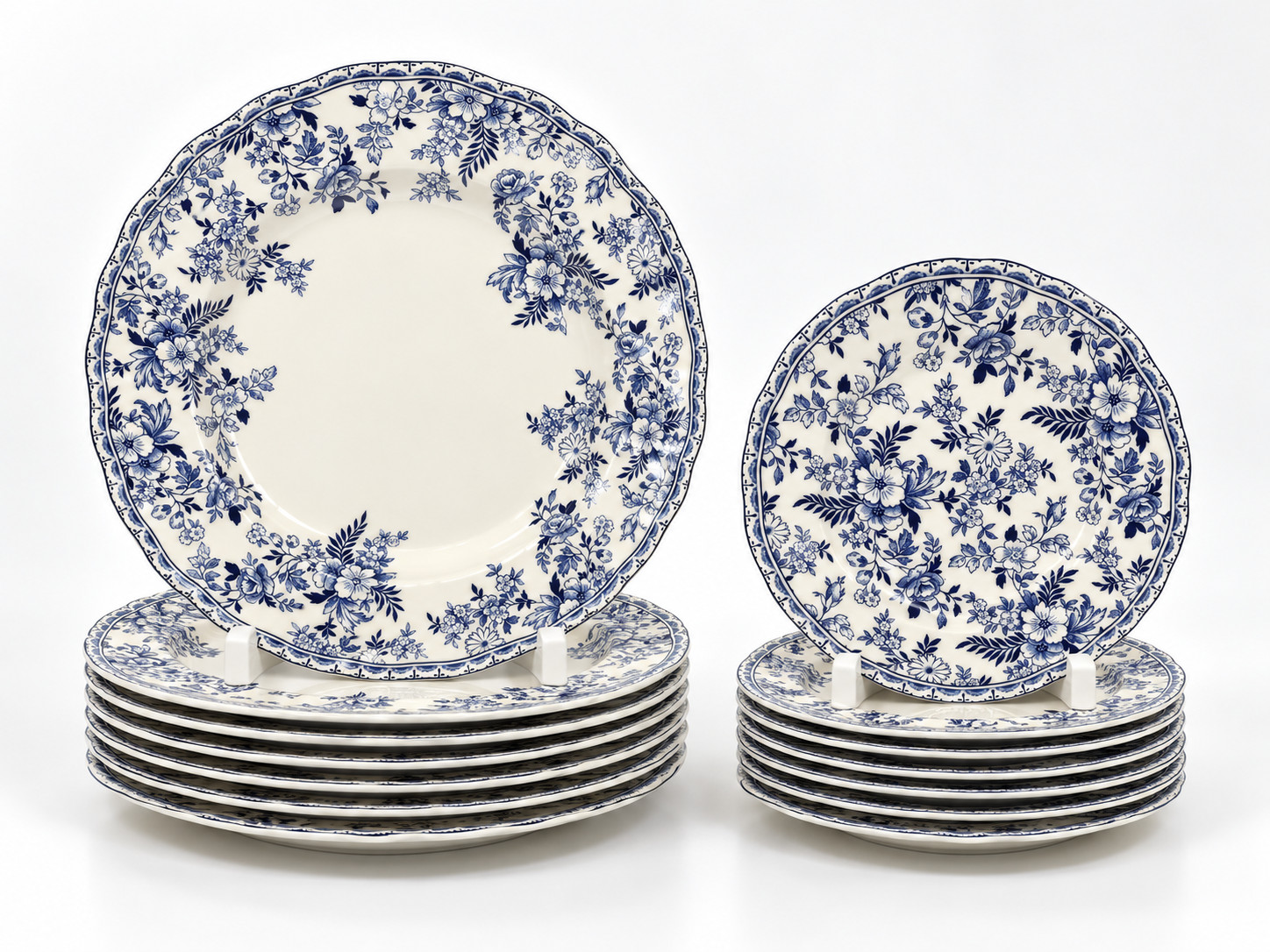 Johnson Brothers Devon Cottage 16-Pc Set 8 Dinner + 8 Dessert Plates Blue Floral