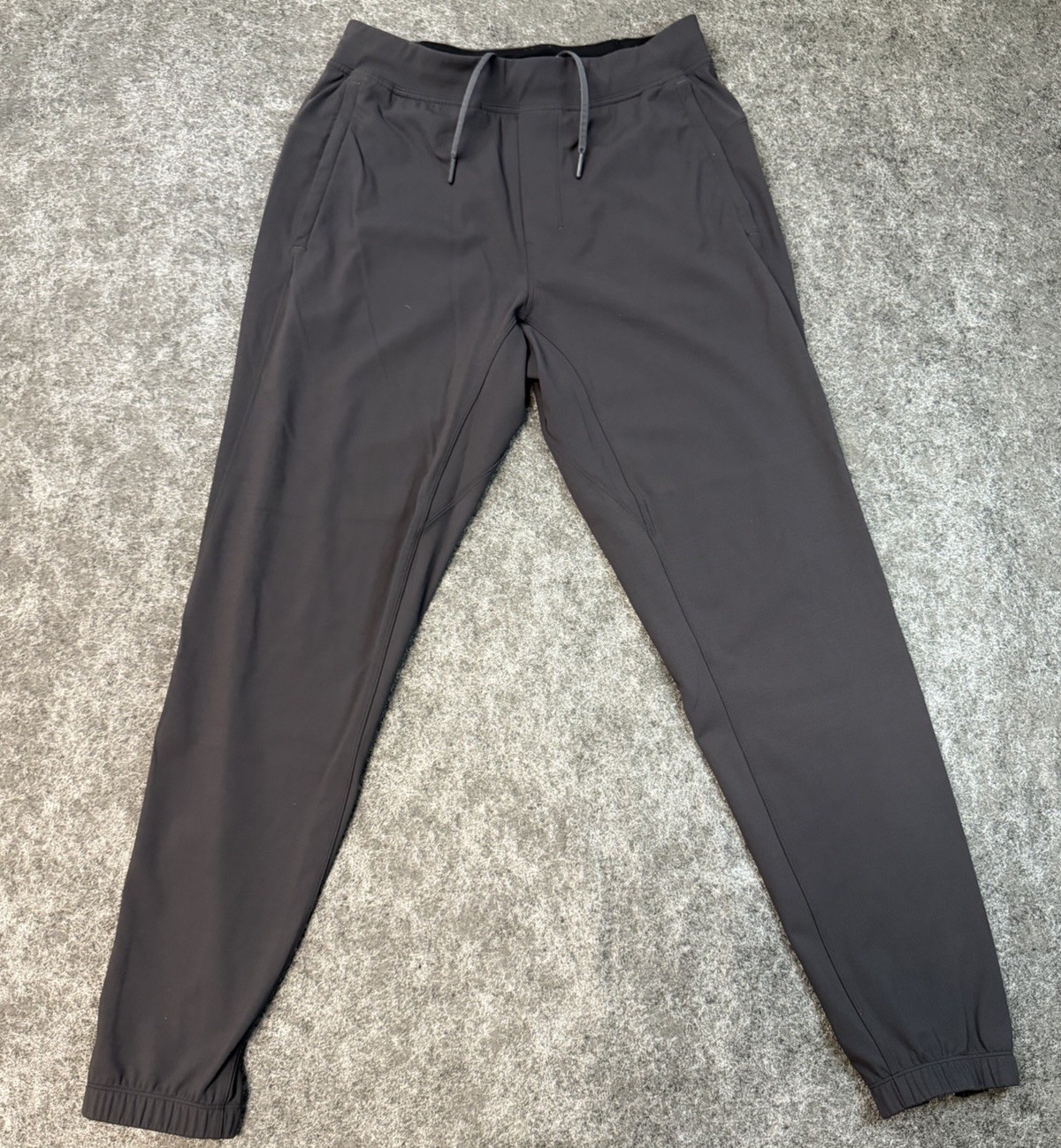 Lululemon Men’s Black Jogger Pants Drawstring Stretch Zip Ankle Size M Lululemon Men’s Black Jogger Pants Drawstring Stretch Zip Ankle Size M
