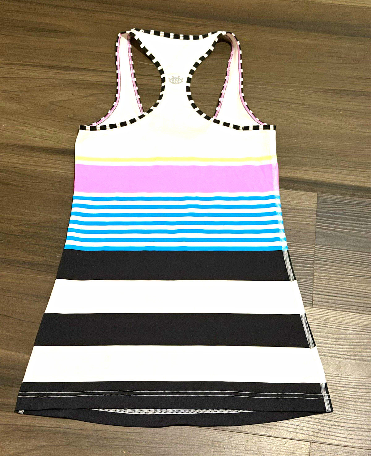 LULULEMON SIZE 4 SEAWHEEZE TANK 