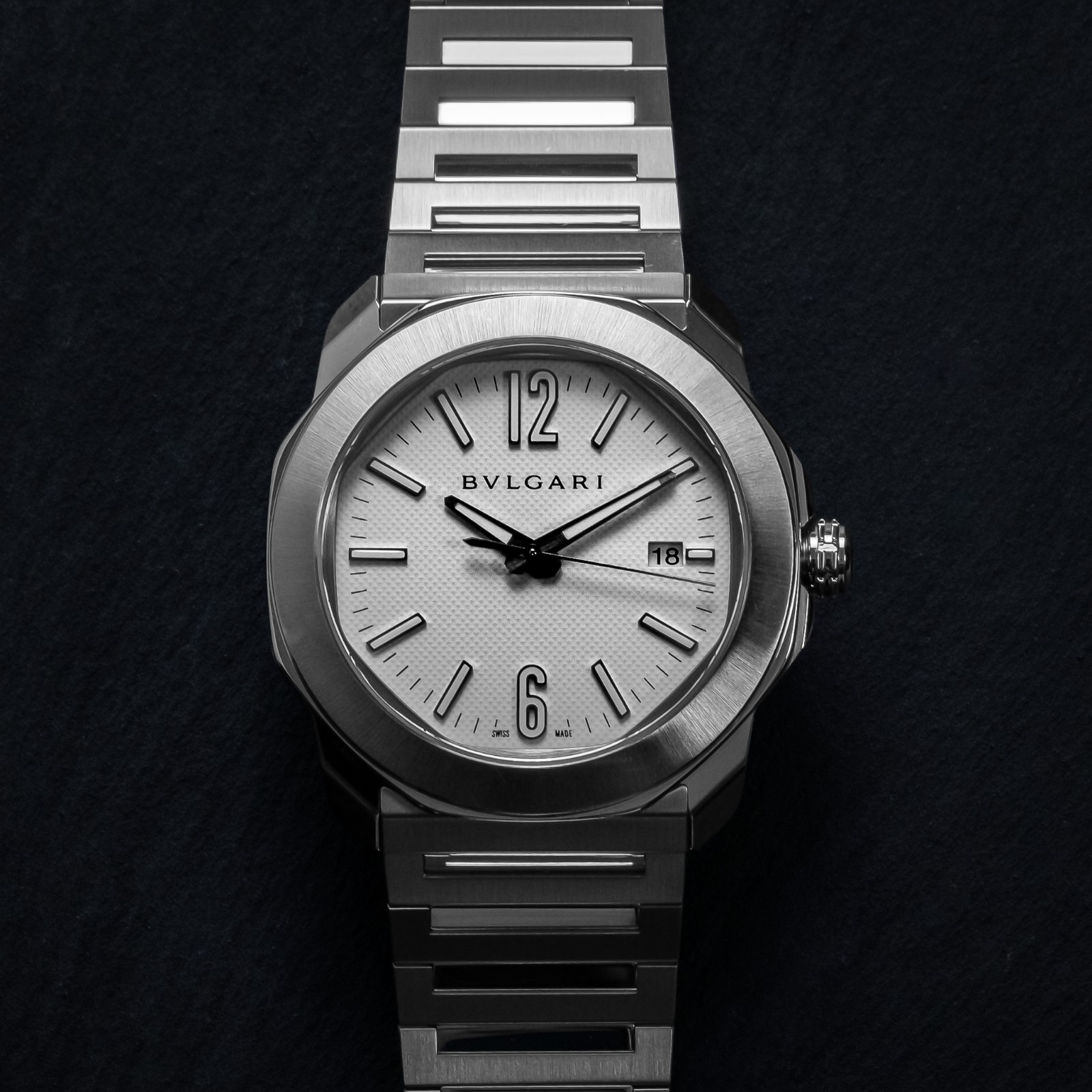 Bulgari Octo Roma | Ref. 103738 | 41mm | White Dial | Steel | 2025 | Full Set Bulgari Octo Roma | Ref. 103738 | 41mm | White Dial | Steel | 2025 | Full Set