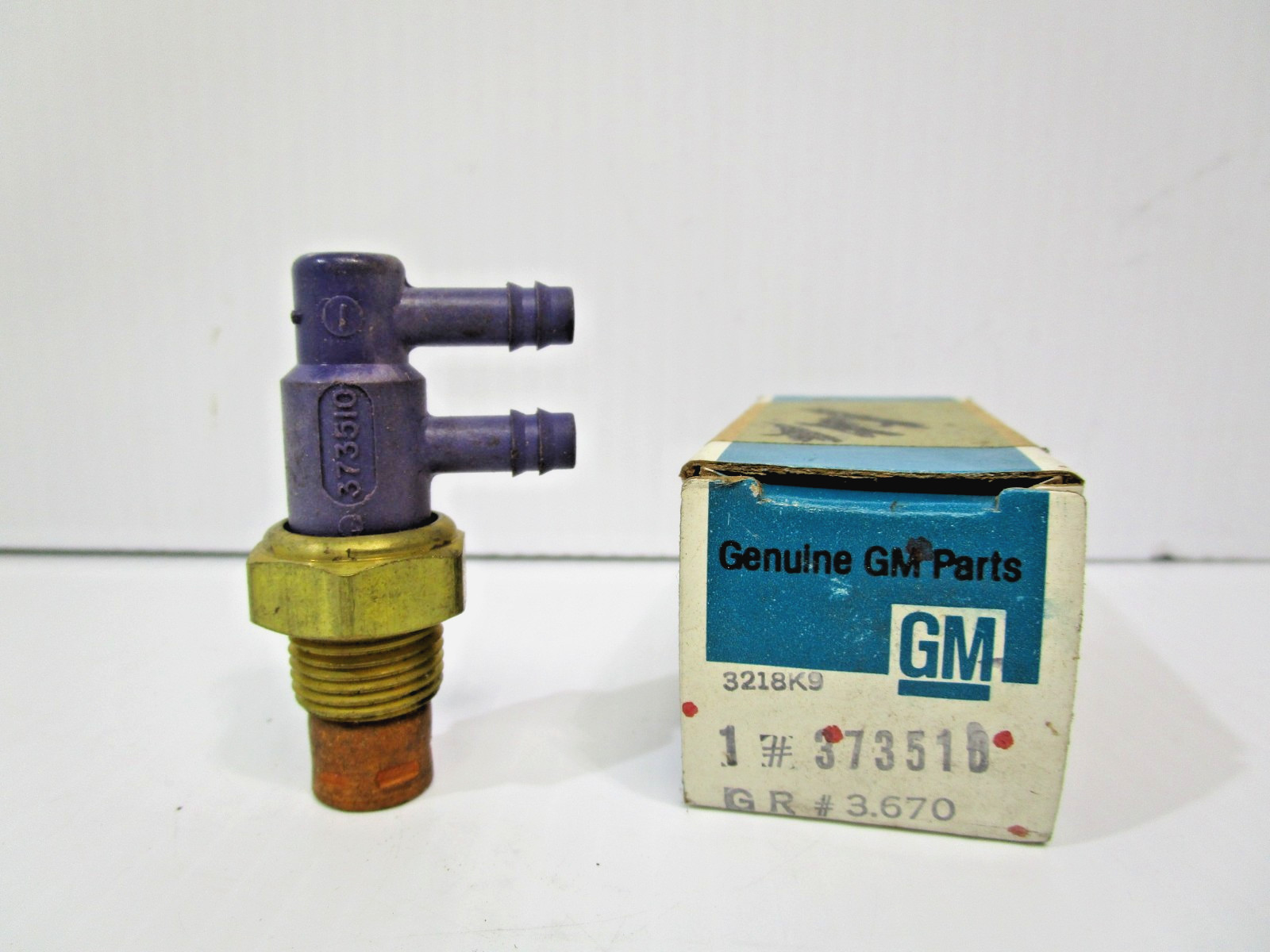 NOS 1978-80 EGR INTAKE THERMAL VACUUM SWITCH CHEVROLET CORVETTE GM 373510 TW31