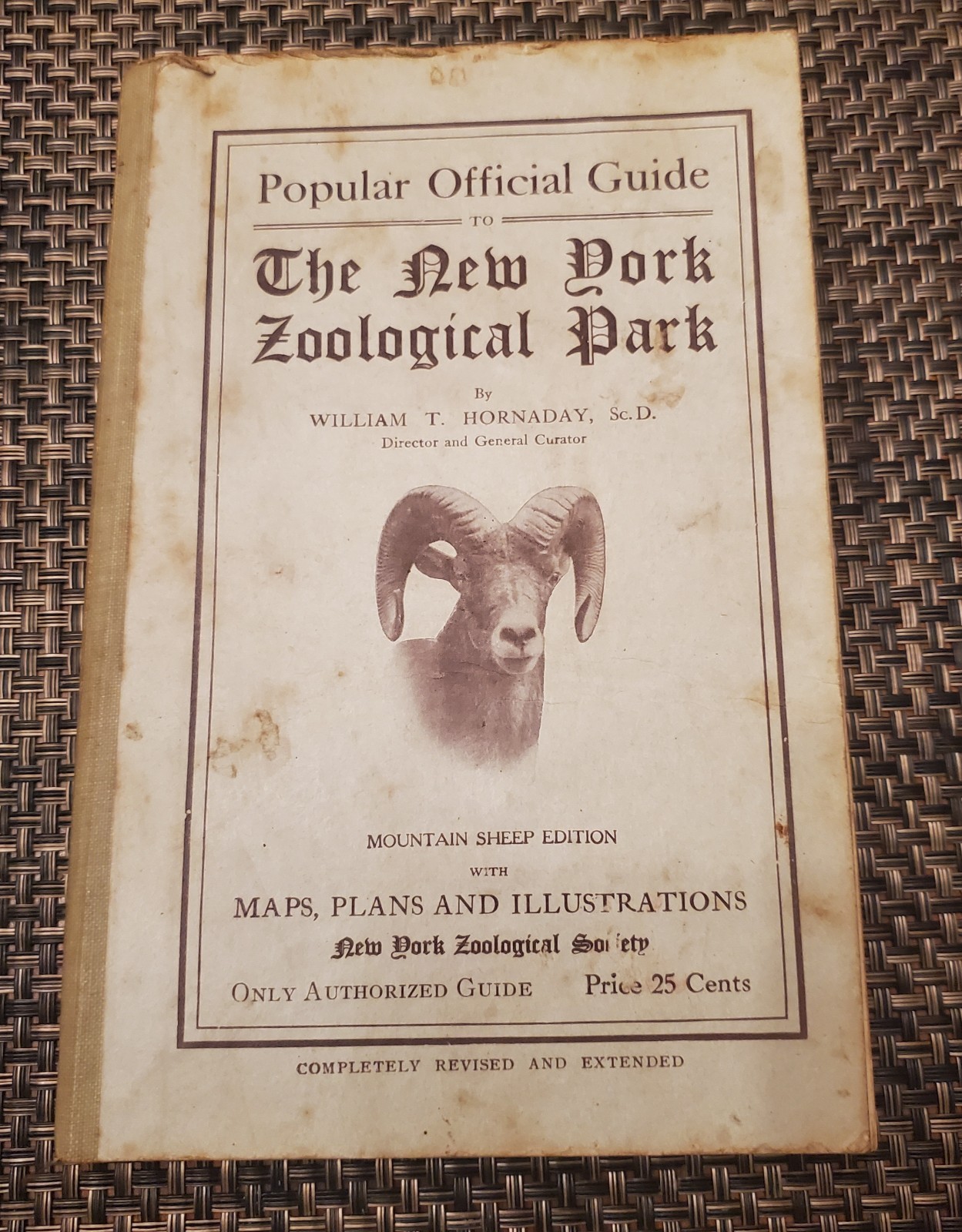Popular Official Guide New York Zoological Park William Hornaday HC RARE Map 