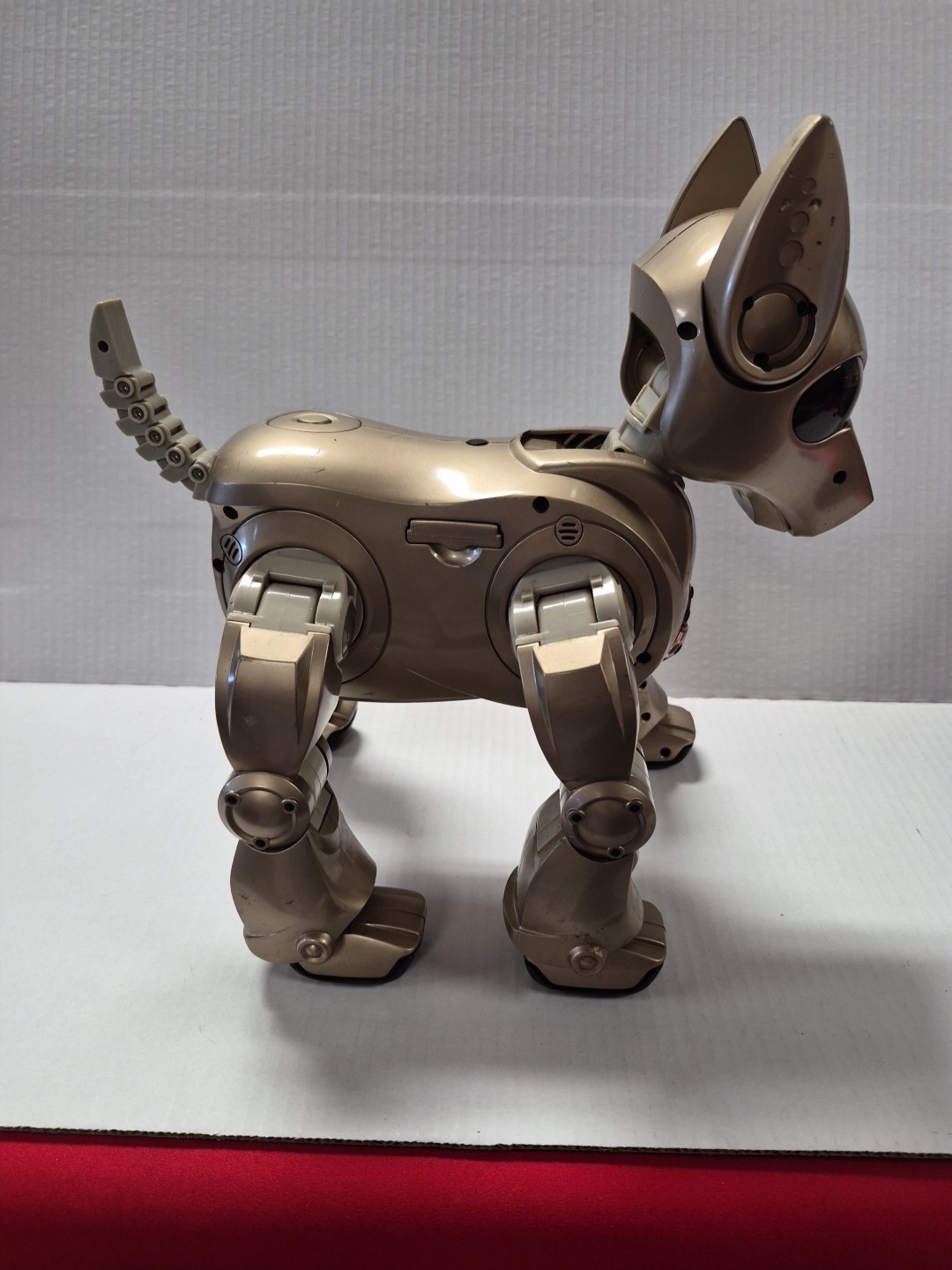I-Cybie GOLD Robot Dog Vintage 2001 Hasbro Tiger No Battery Or REMOTE