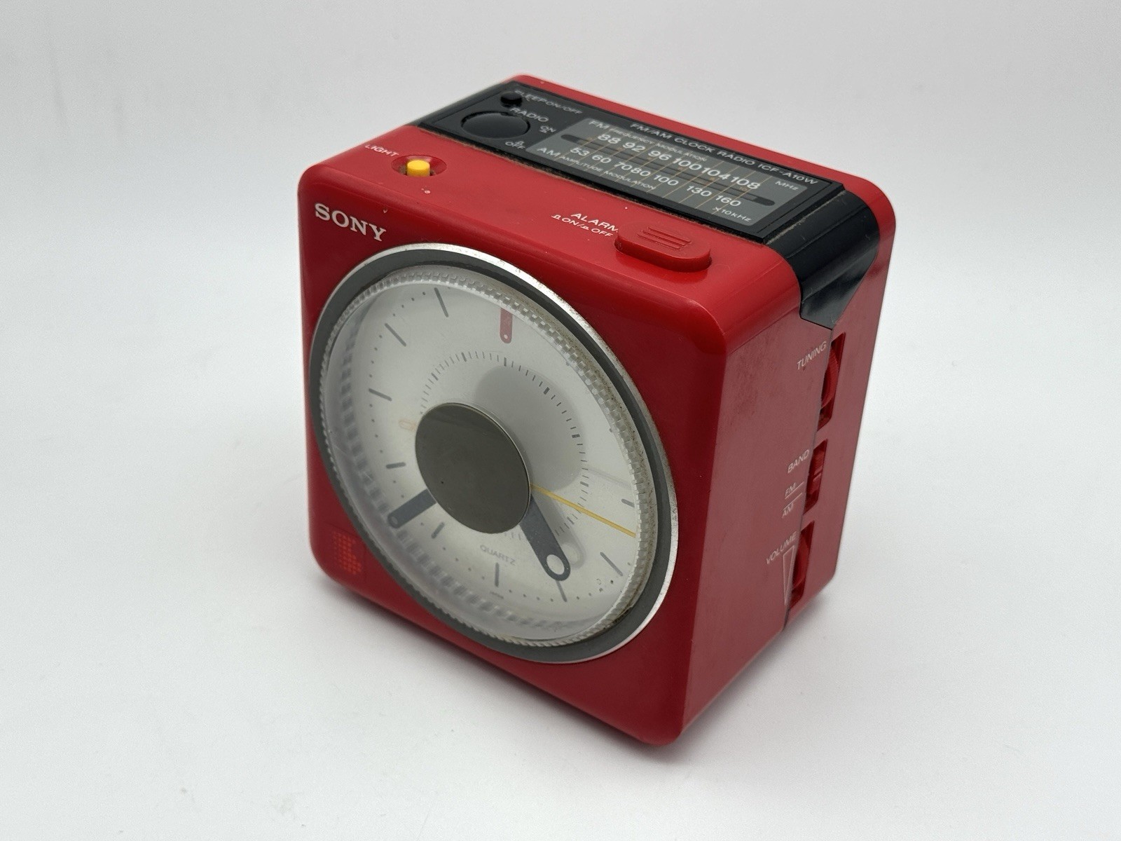 Vintage SONY FM/AM Clock Radio 4.5\
