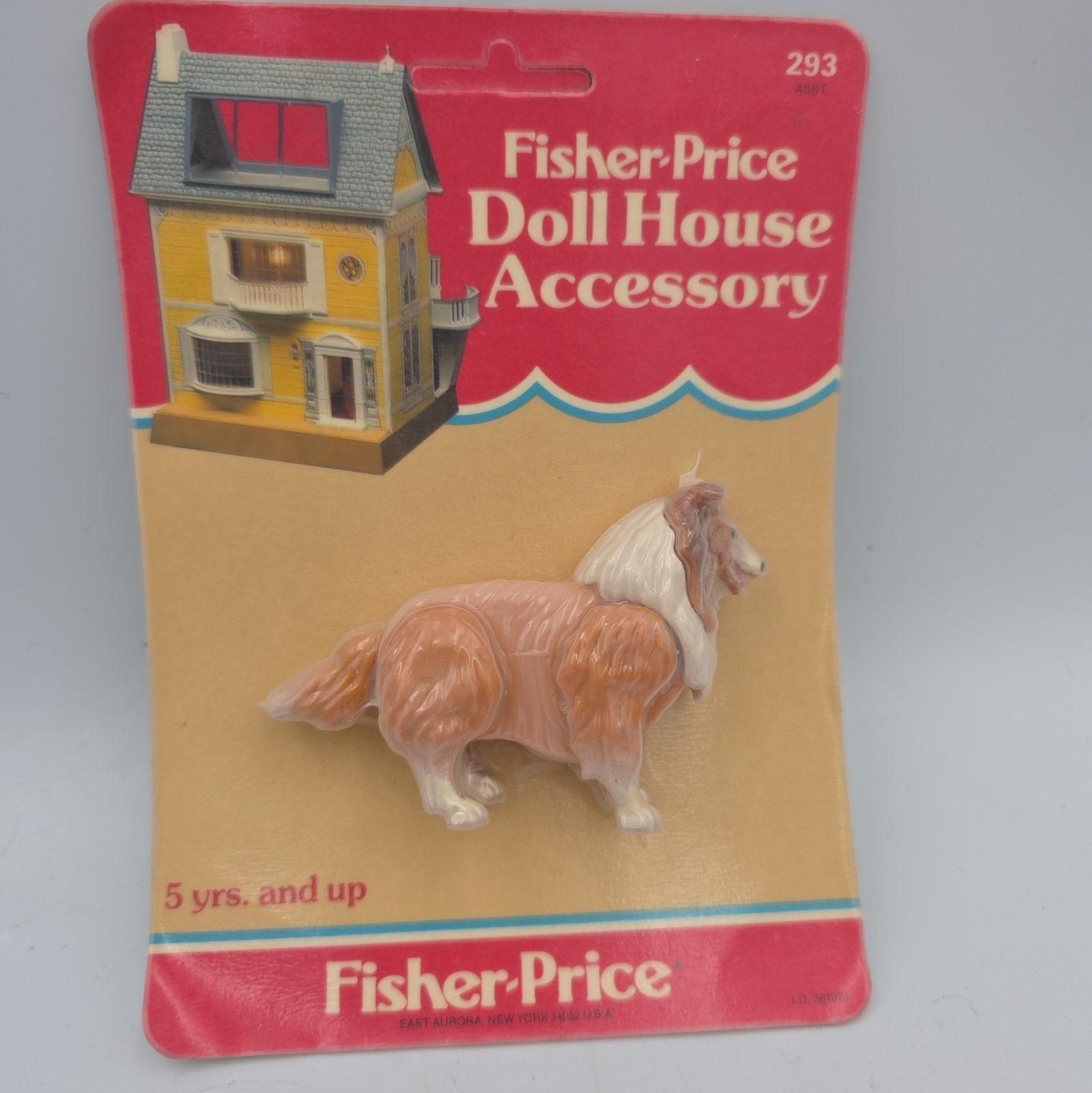 Vintage 1980s FISHER-PRICE Adventure People Collie Dog Articulated PVC Figure 