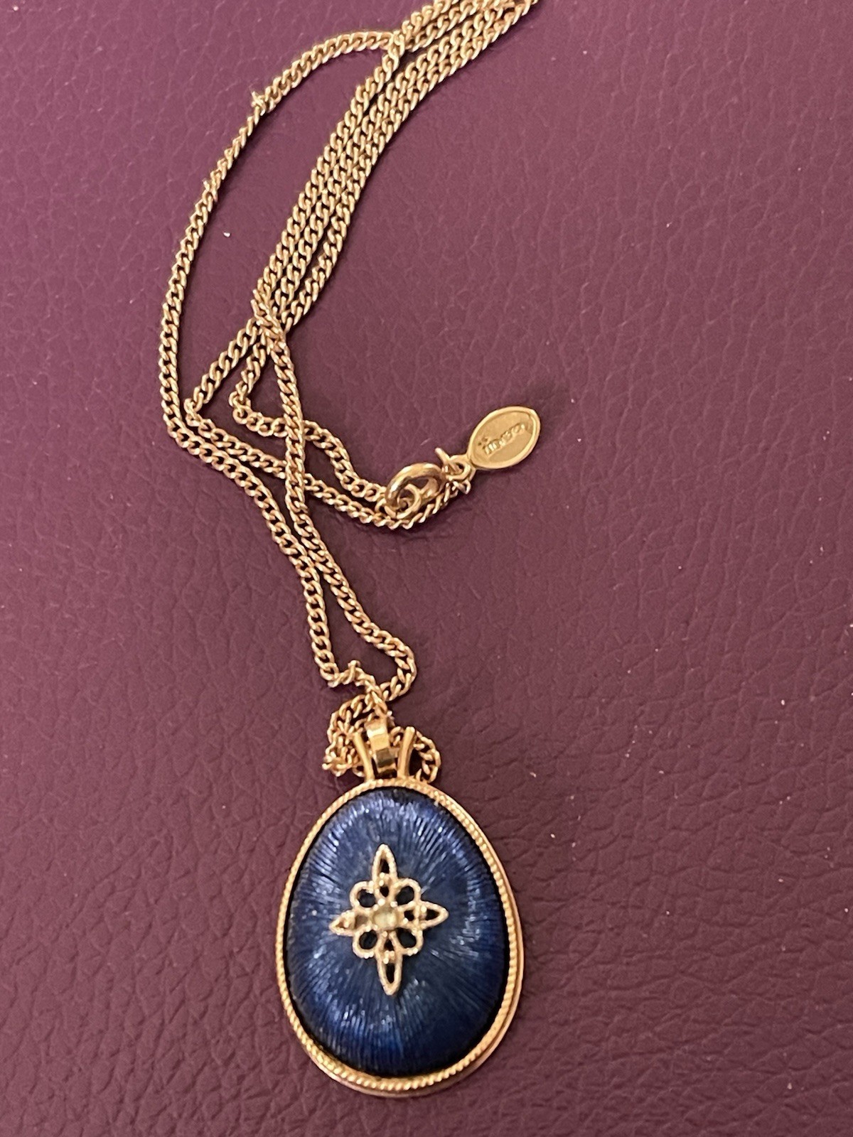 Vtg Avon Blue Necklace