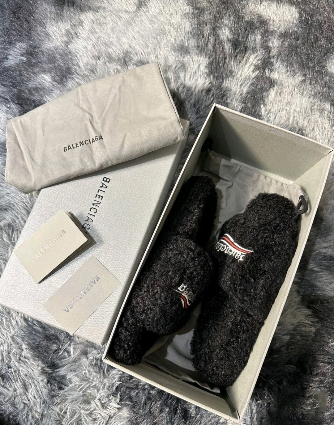 Balenciaga Men\'s Black Faux Fur Slide Slippers Slip-On Open Toe (US 7 - 13)