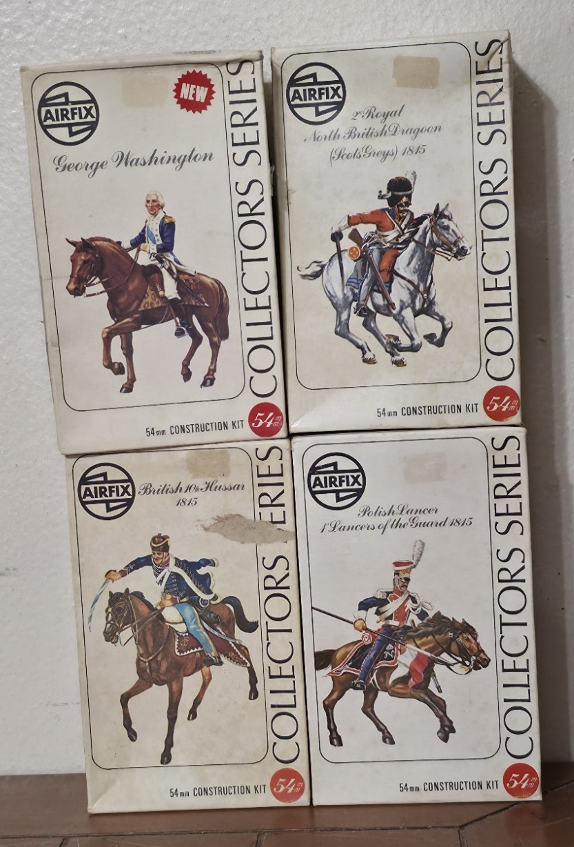 Vintage set of 4 Airfix 54mm Collectors Series British & George Washington Model