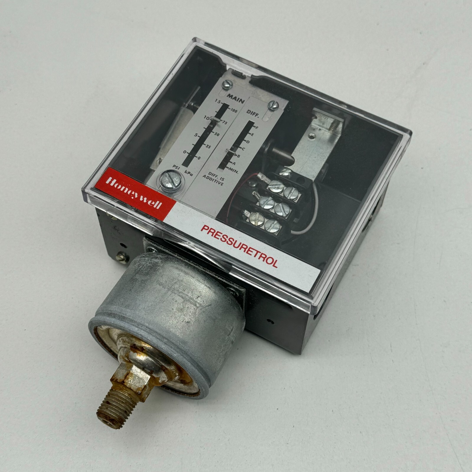 Honeywell L91B 1035 Proportional Pressuretrol Pressure Monitoring Controller Honeywell L91B 1035 Proportional Pressuretrol Pressure Monitoring Controller