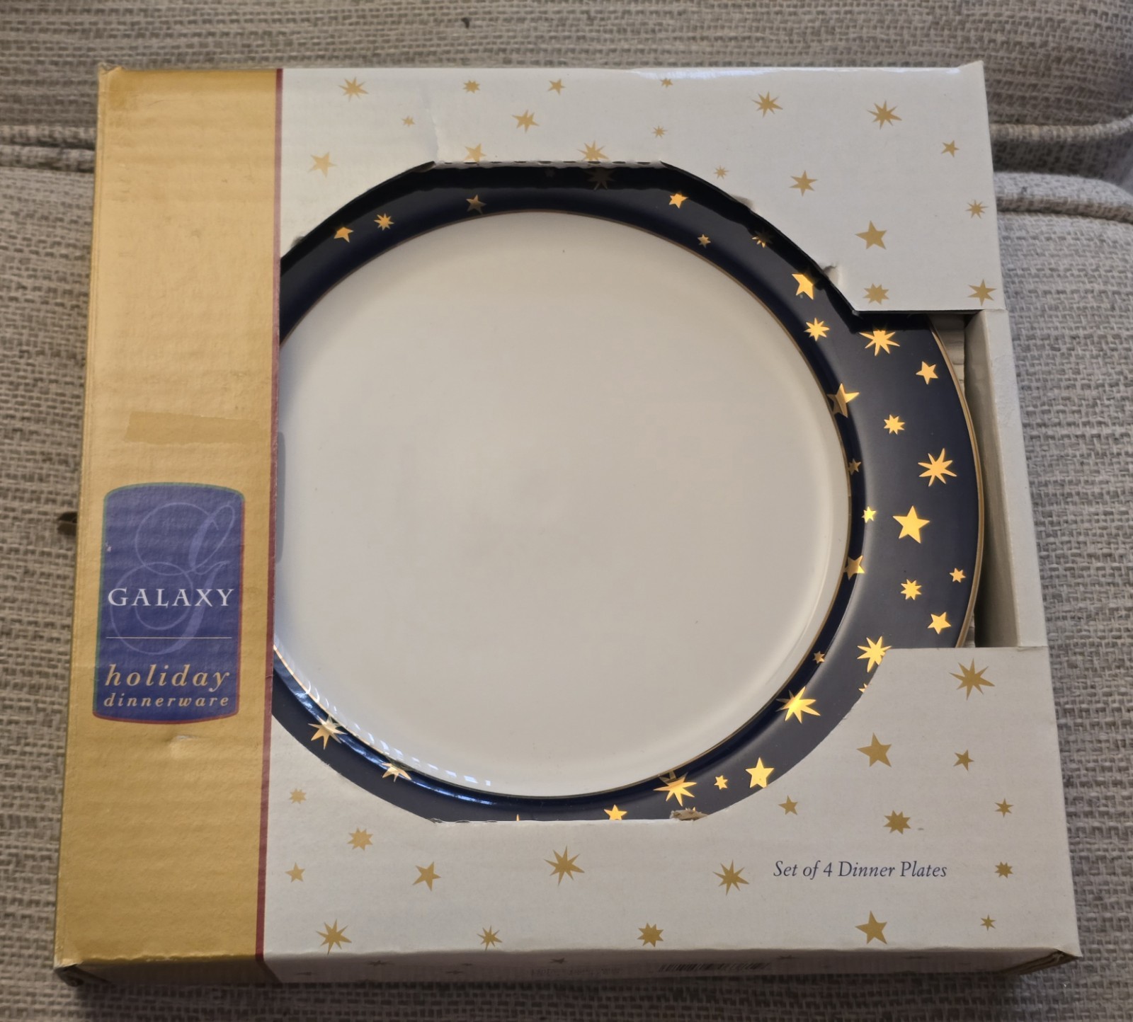 Vtg Sakura Galaxy Holiday Dinnerware 4 Dinner Plates Blue/14K Celestial Stars Vtg Sakura Galaxy Holiday Dinnerware 4 Dinner Plates Blue/14K Celestial Stars