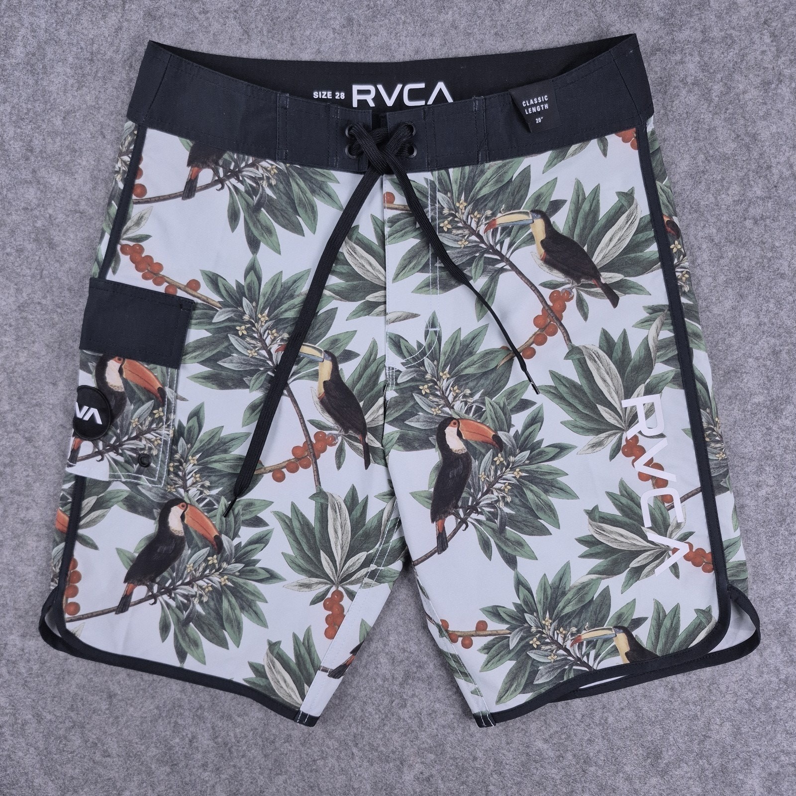RVCA Eastern Trunk 20” Board Shorts Mens 28 White Floral Swim Cargo Trunks NEW RVCA Eastern Trunk 20” Board Shorts Mens 28 White Floral Swim Cargo Trunks NEW